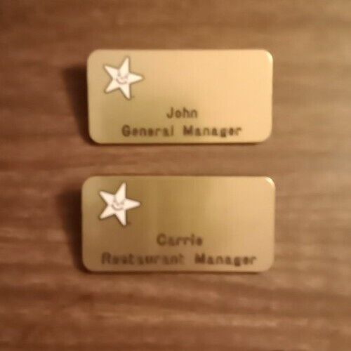CARL\'S JR Name Tags restaurant general manager John and Carrie badge nametags