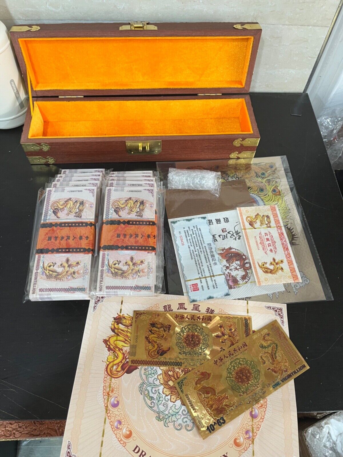 1000 PCS of Chinese 100 Quintillion Yellow Dragon and Phoenix with Wooden Box