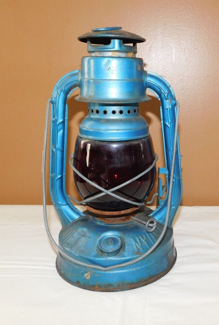 Vintage Dietz N.Y. USA Little Wizard Kerosene Lantern Red Glass Globe