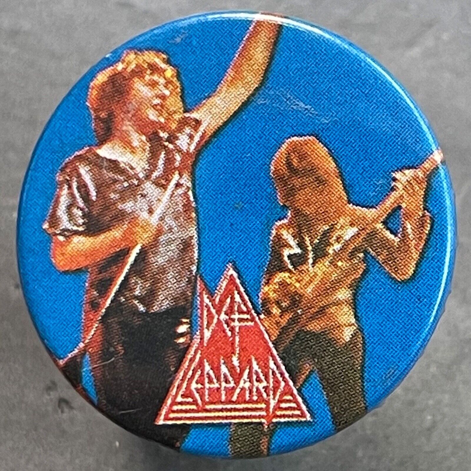RARE Vintage 1980s DEF LEPPARD band button 1\