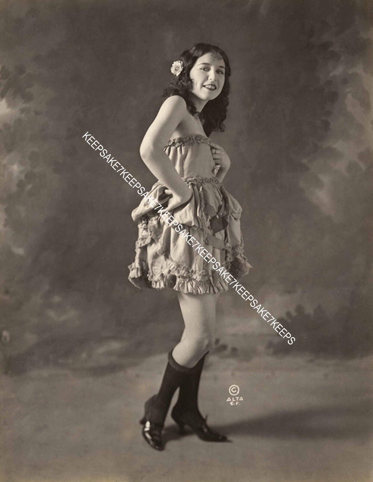 RUSSIAN DANCER VIKOVA 1920s NICE LARGE PHOTO  D-VKV