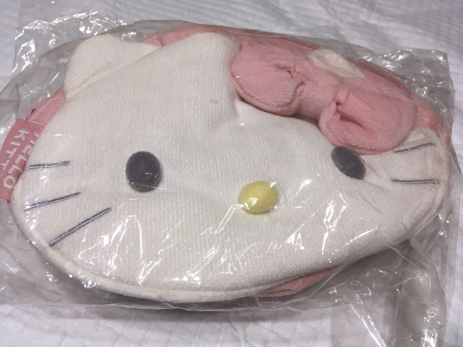 Adorable Sanrio 2005 Rare Collectible Plush Hello Kitty Face Round Zipper Pouch