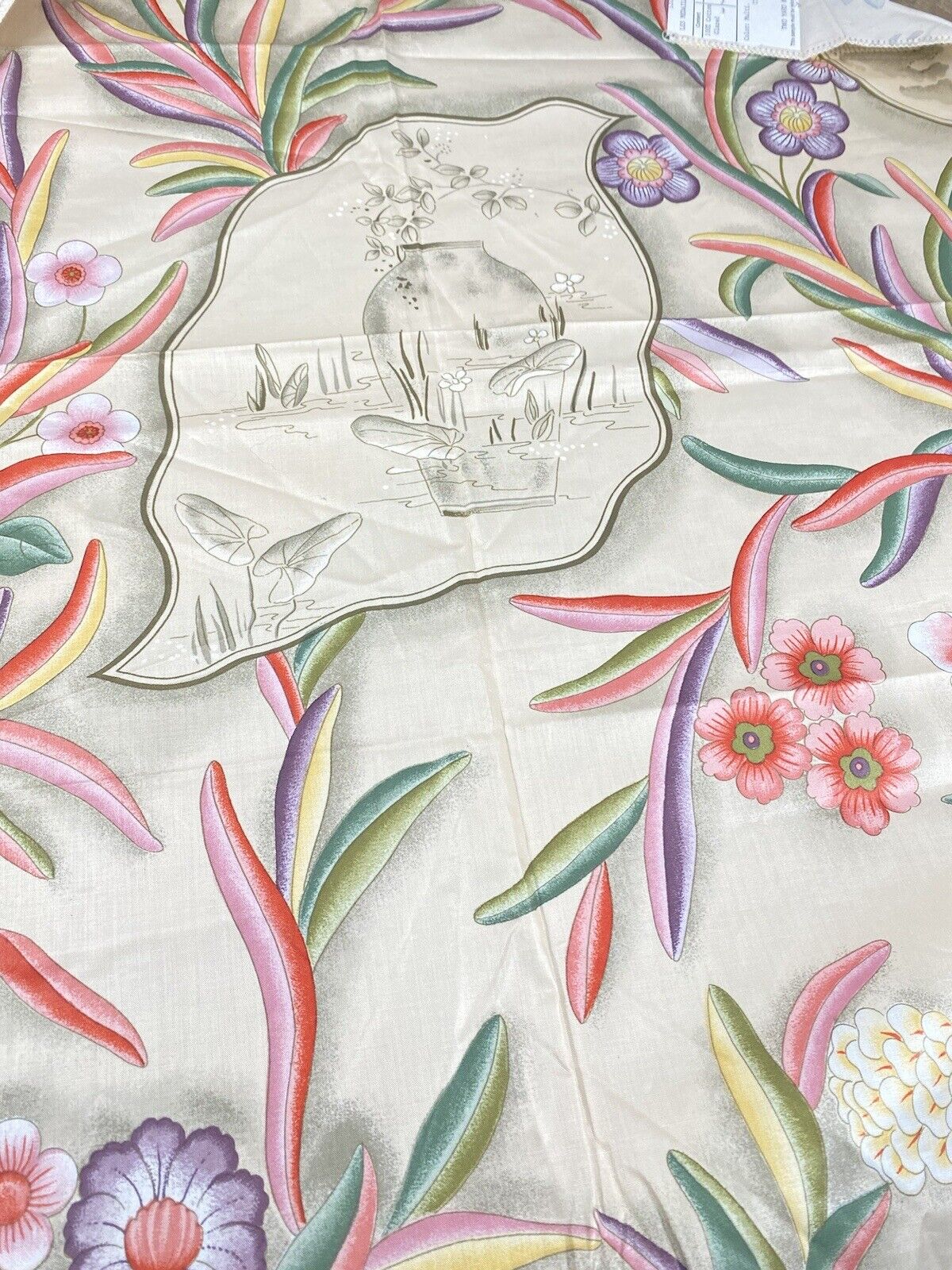 Rare Vintage Clarence House Les Medaillons Japonais Asian Floral Fabric Cotton