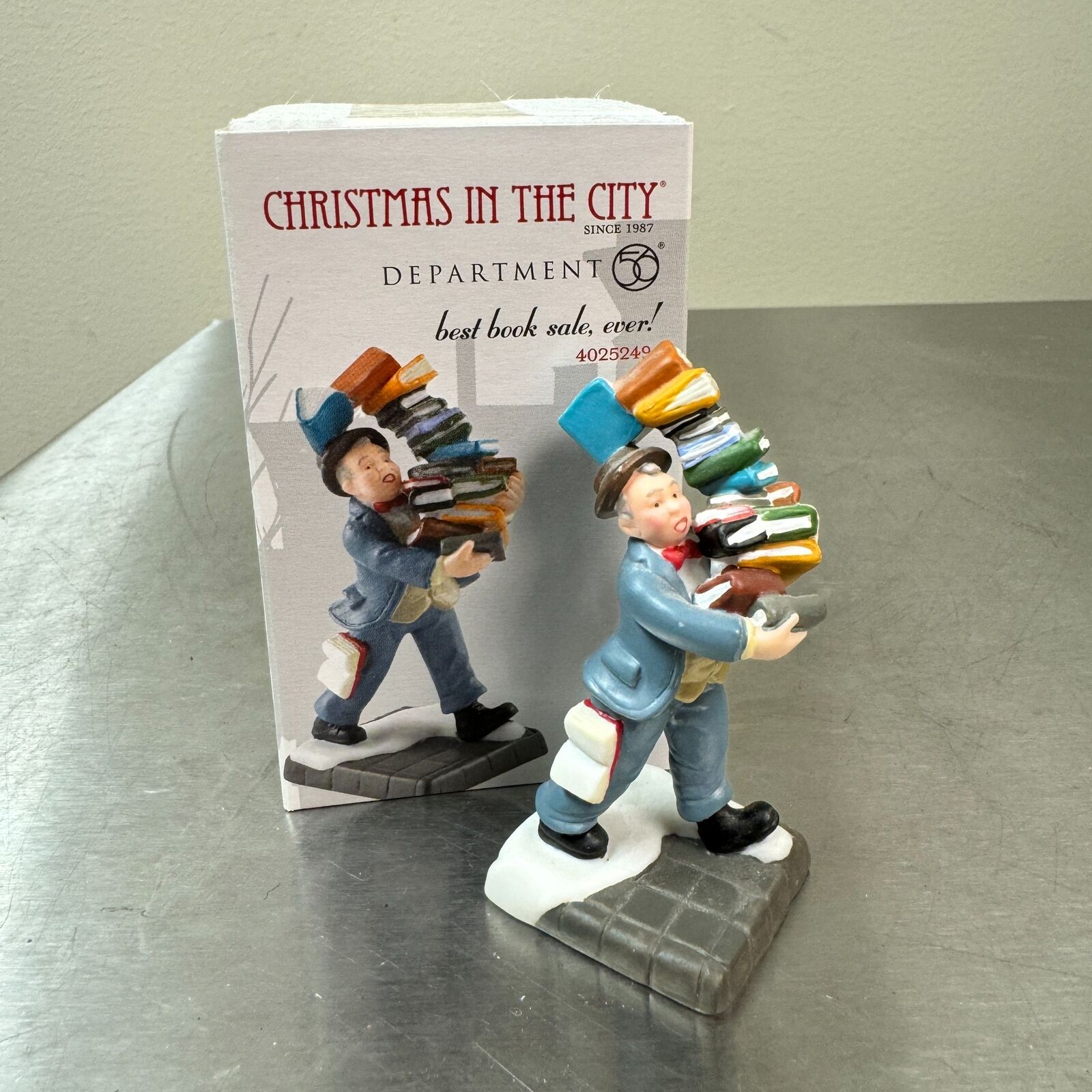 Department 56 - BEST BOOK SALE EVER - #4025249 Christmas in the City Figurine