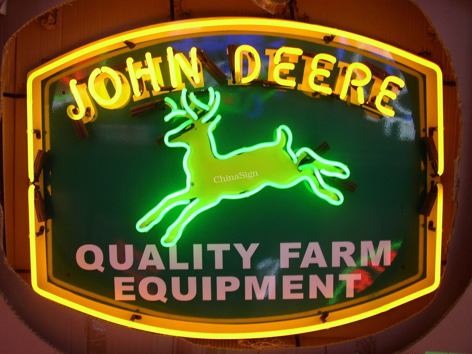 New JOHN DEERE Quality Farm Equipment Tractor Real Glass Neon Sign Beer Light