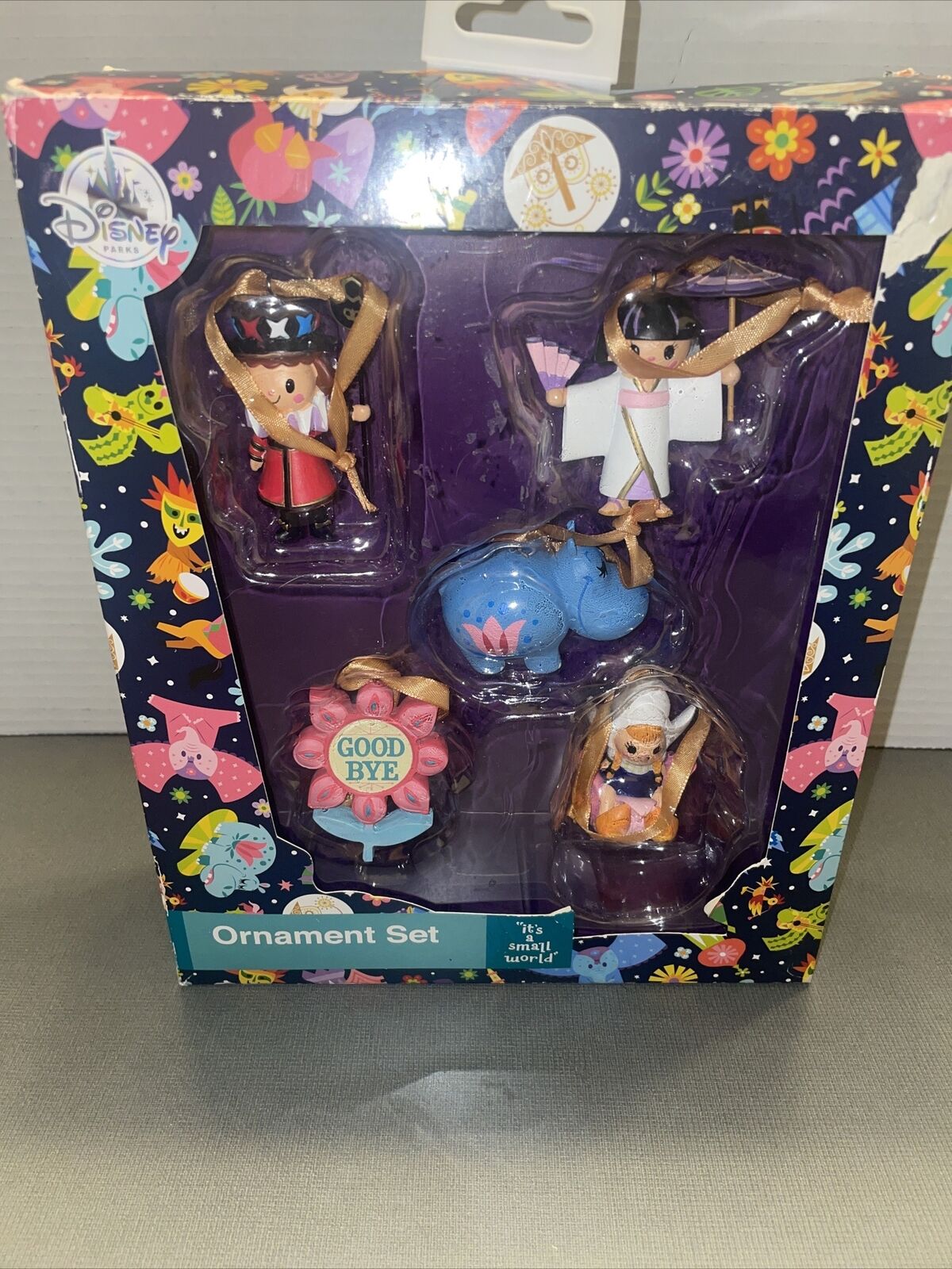Disney Parks ITS A SMALL WORLD Boxed Ornament Set Christmas 5 Pieces NEW