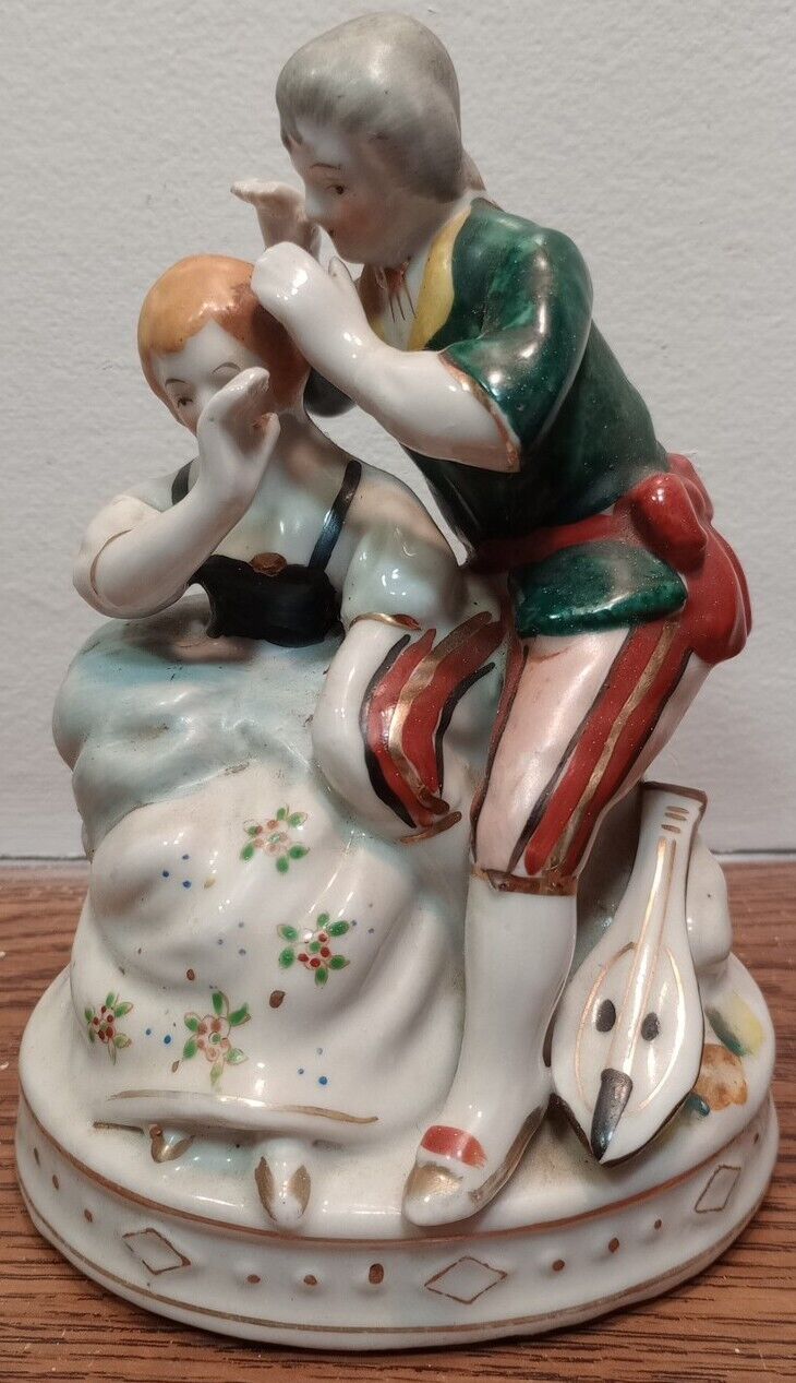Vintage Figurine Occupied Japan Friendly Couple - Rare Find - As Is.