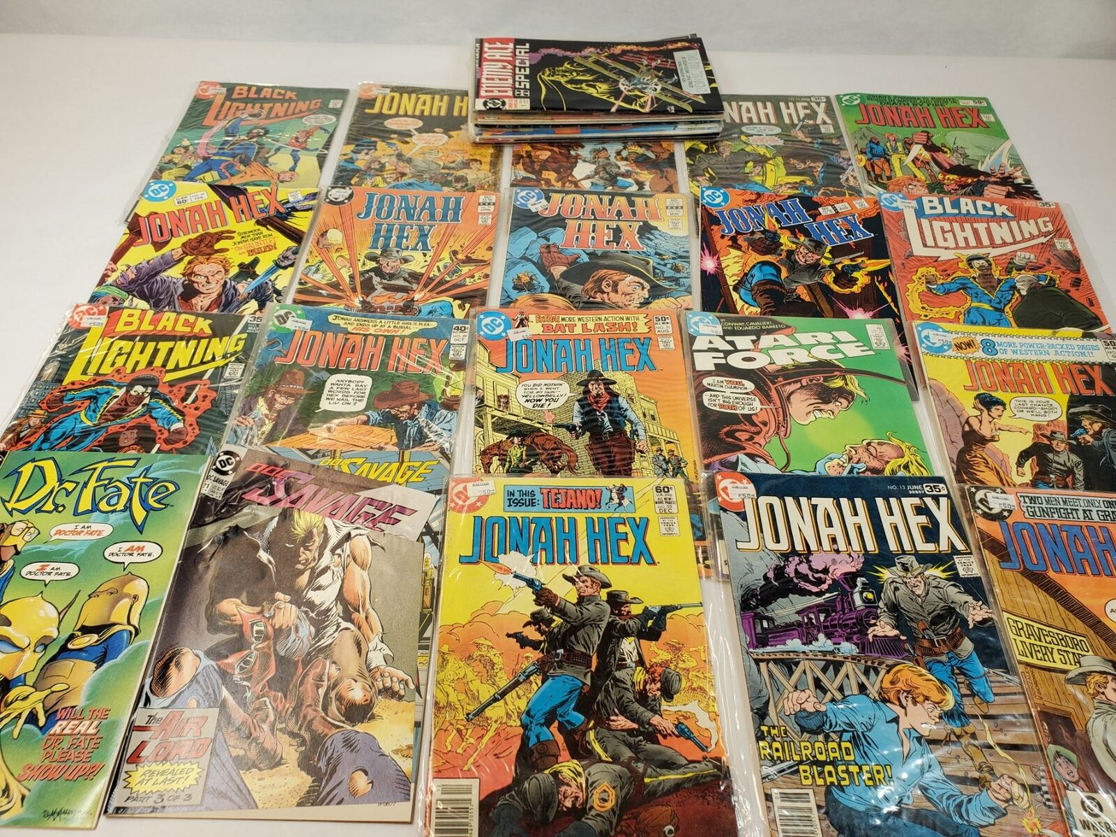 DC Comic Books Lot w/ Black Lightning Jonah Hex & More