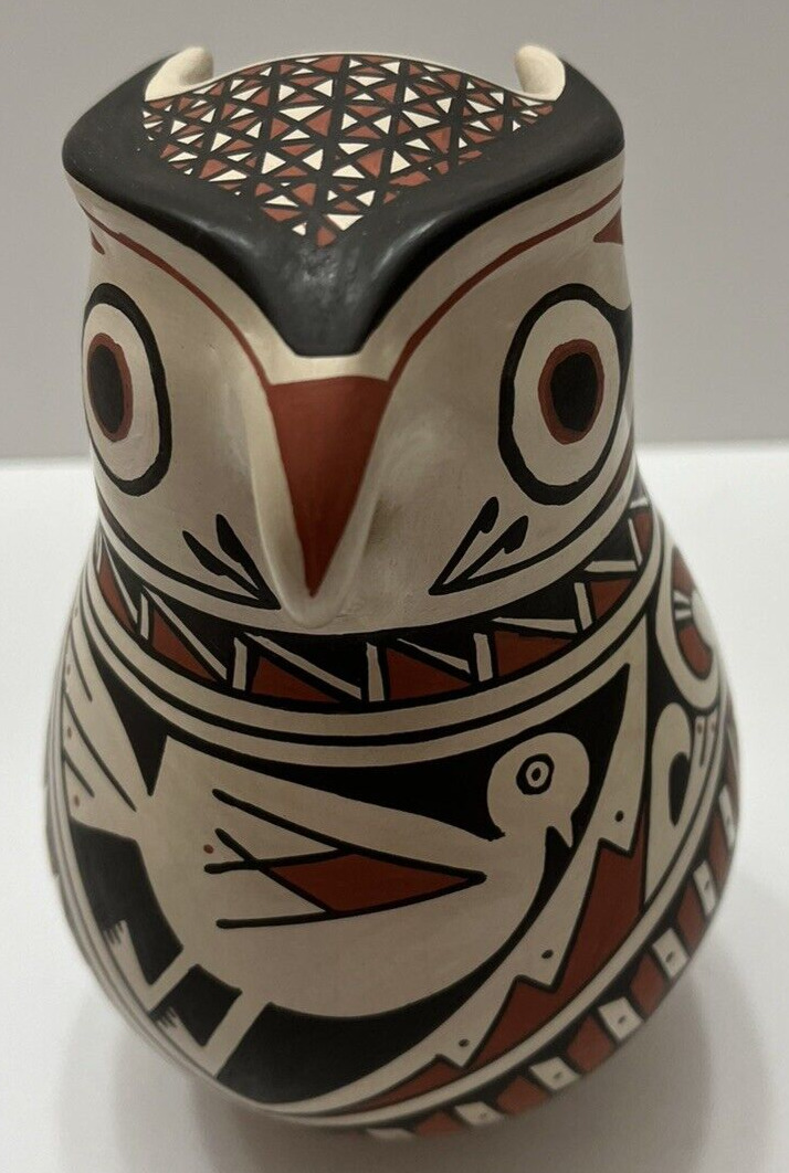 Mata Ortiz Pottery Wise Owl Effigy Lourdes Villalba Paquime\' Mexican Folk Art
