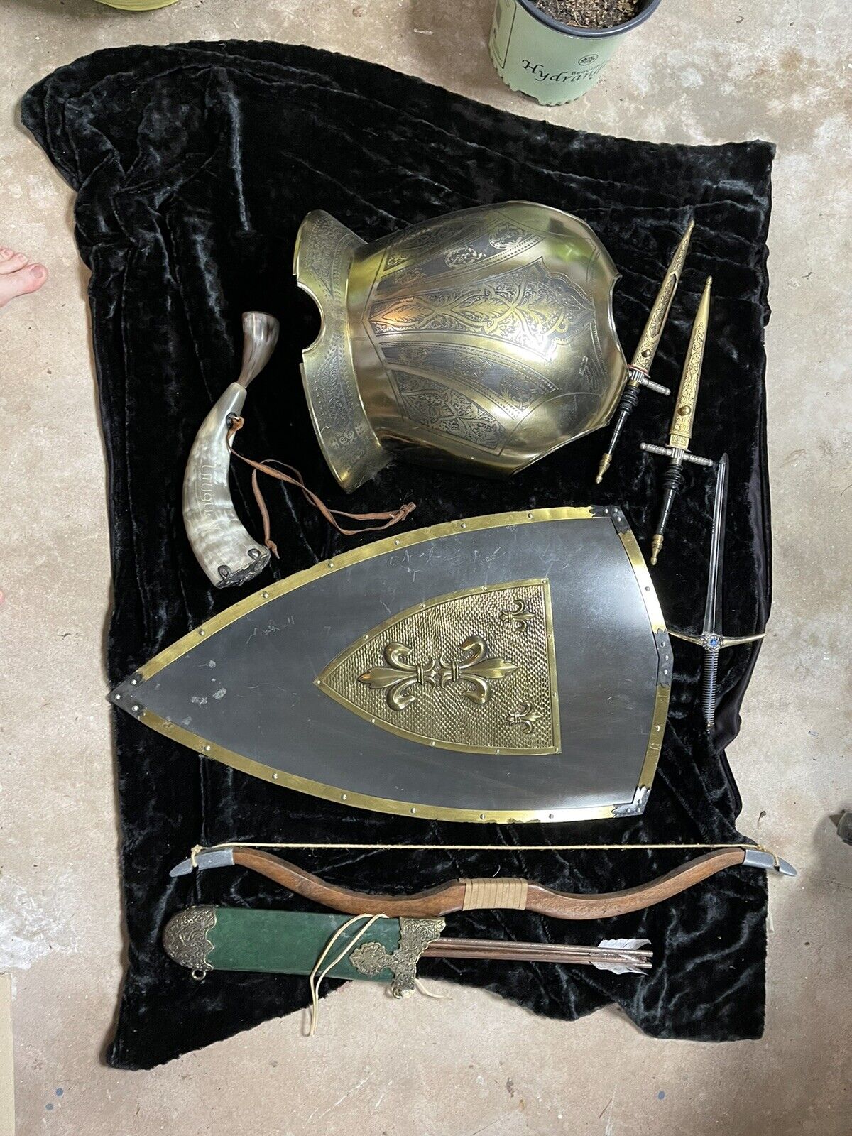 Medieval Weapons And Armor Lot