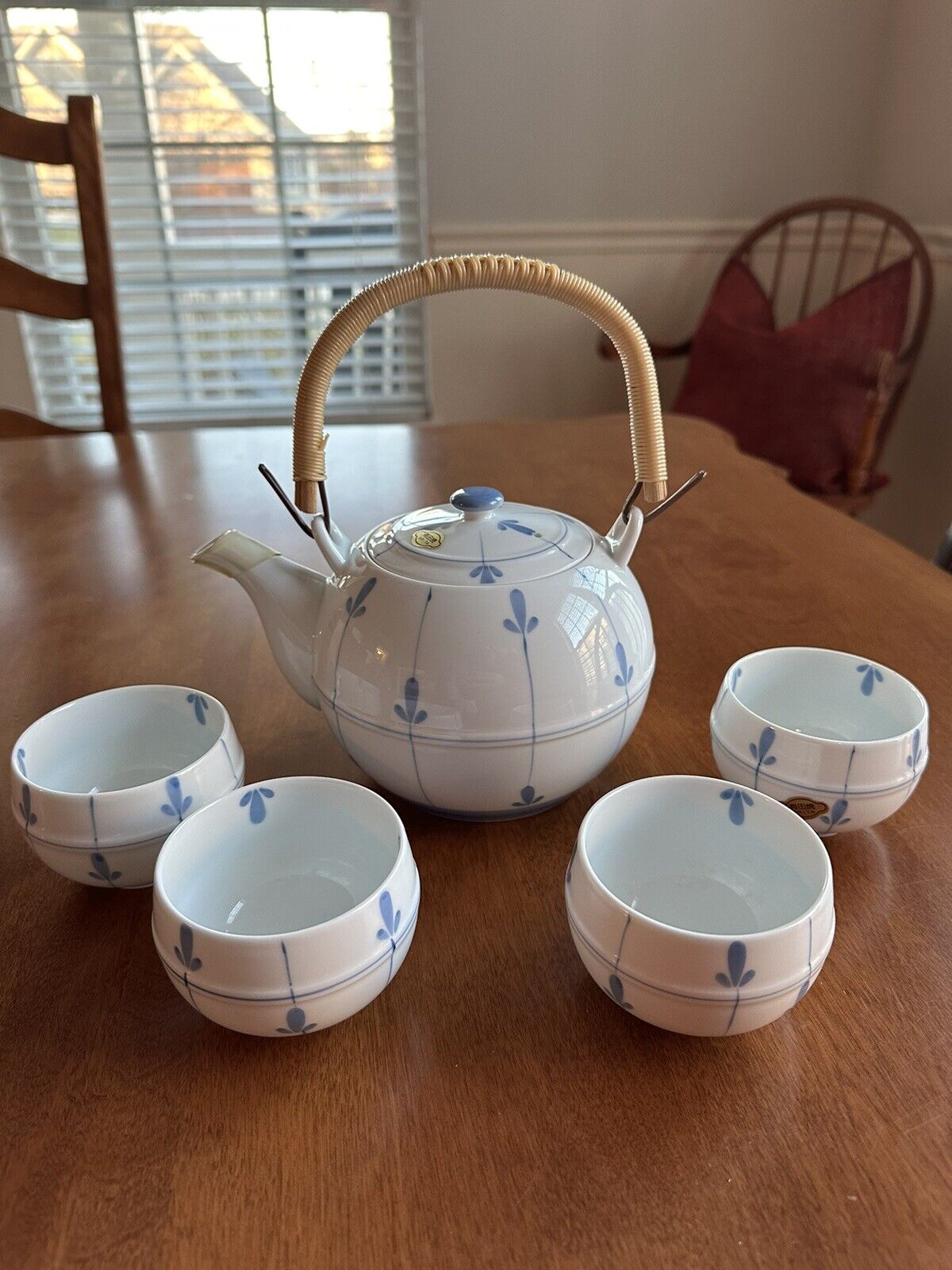 Dobin Arita yaki ware Japanese Green Tea pot Sprout pattern  & 4 cups Japan 