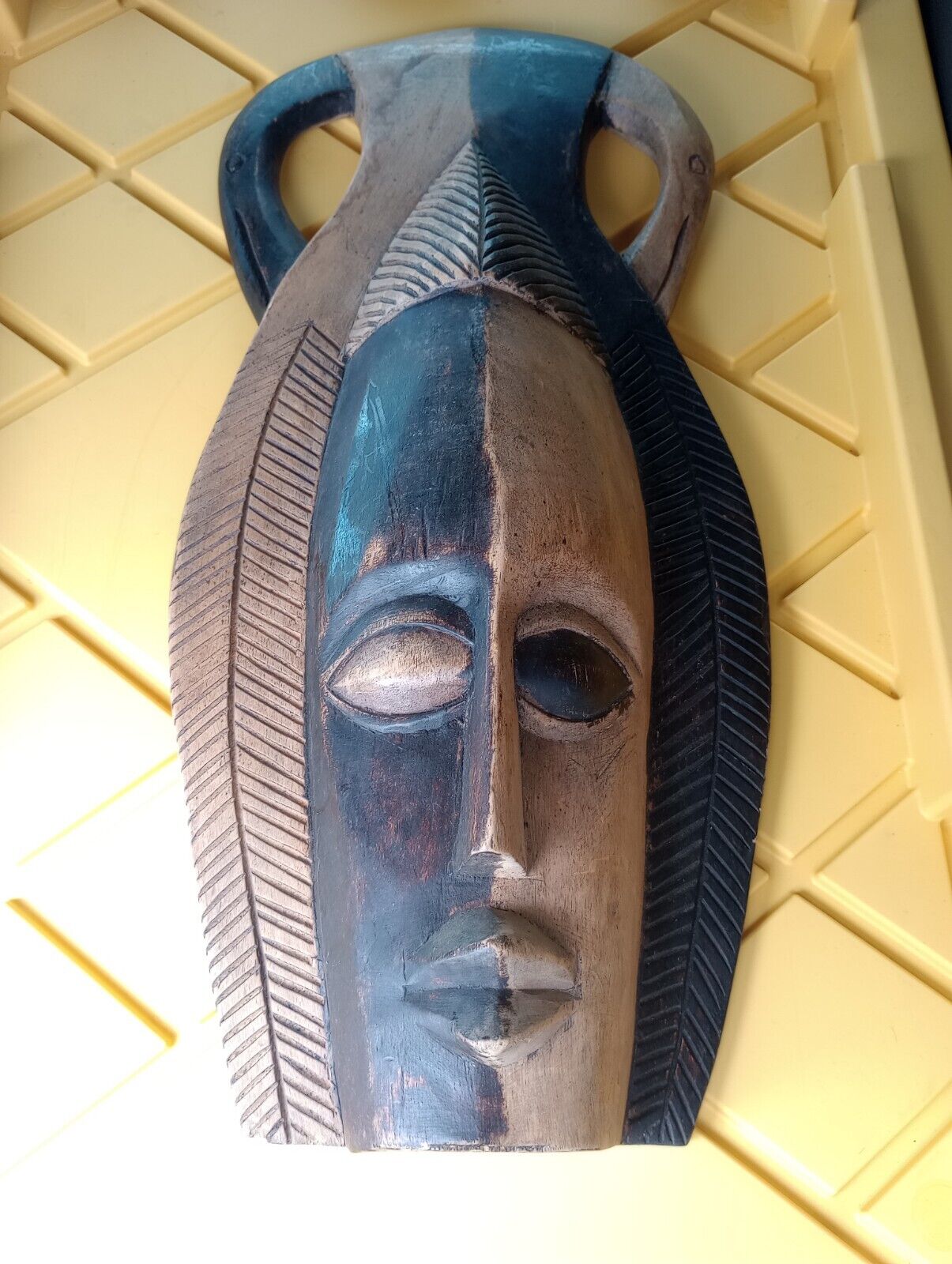 Handmade Solid Wood Uganda African Wall Mask  22\
