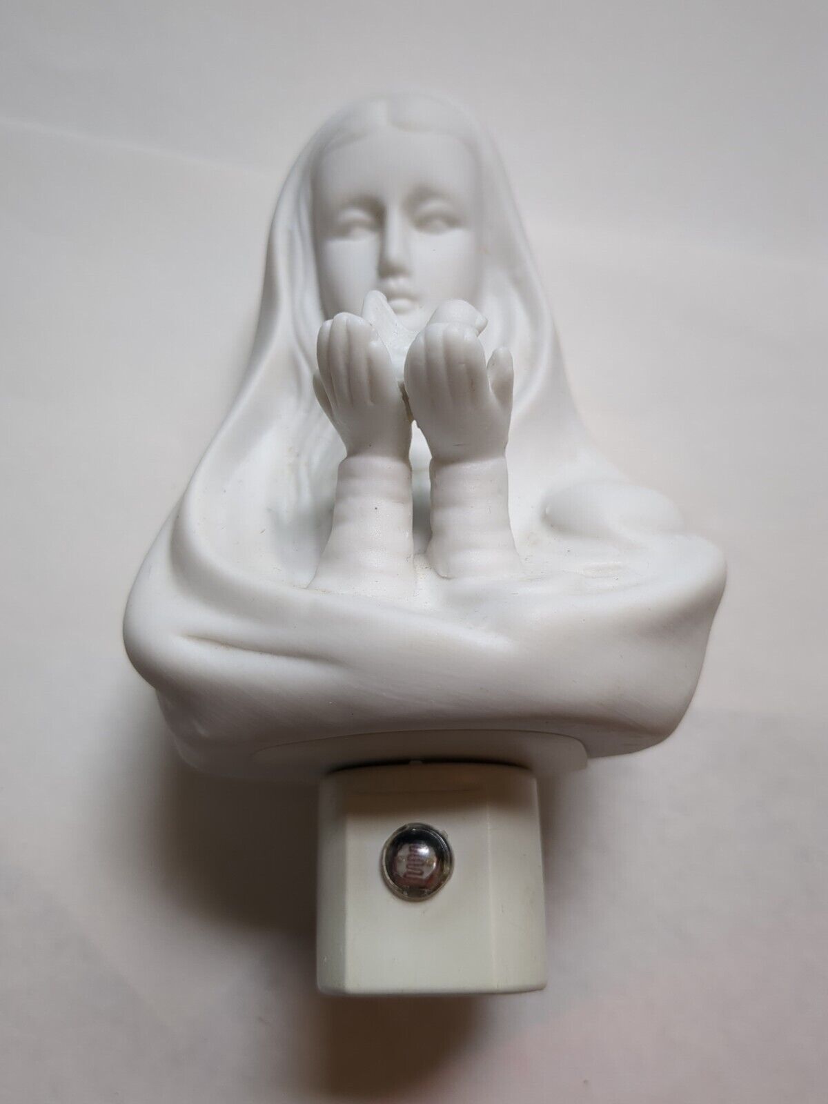 Vintage Virgin Mary holding Peace Dove white Nightlight religious bible 
