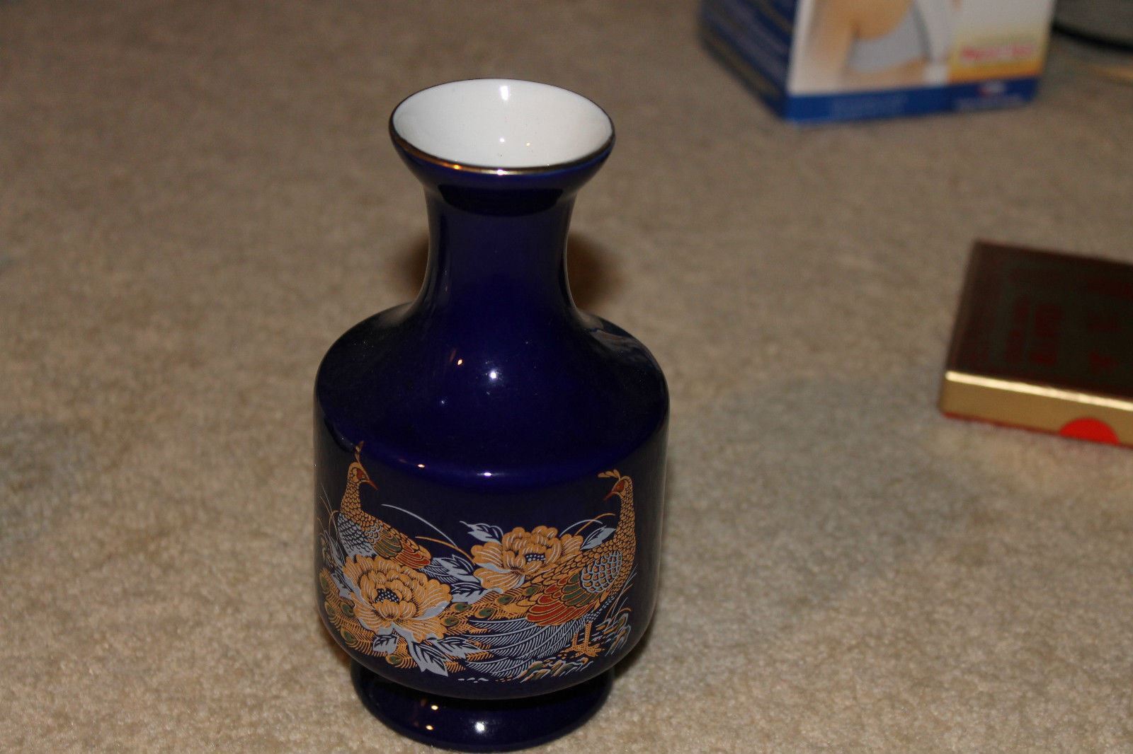 Vintage or Antique Japanese/Chinese Porcelain vase decorated with peacocks