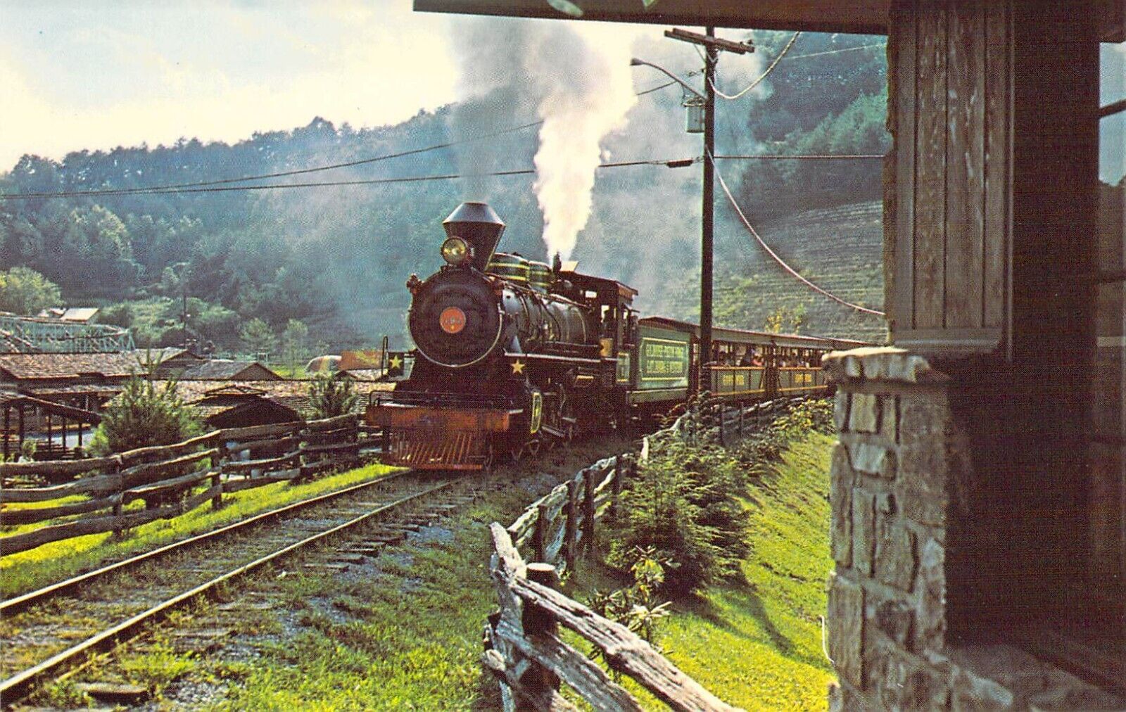 1971 TN Pigeon Forge Goldrush Junction Train @ the Station  Mint postcard AM9