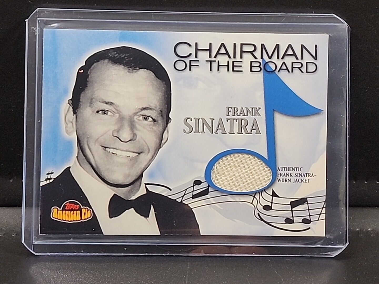 2001 Topps American Pie #PAPM1 Jacket Relic Frank Sinatra Chairman Of The Board