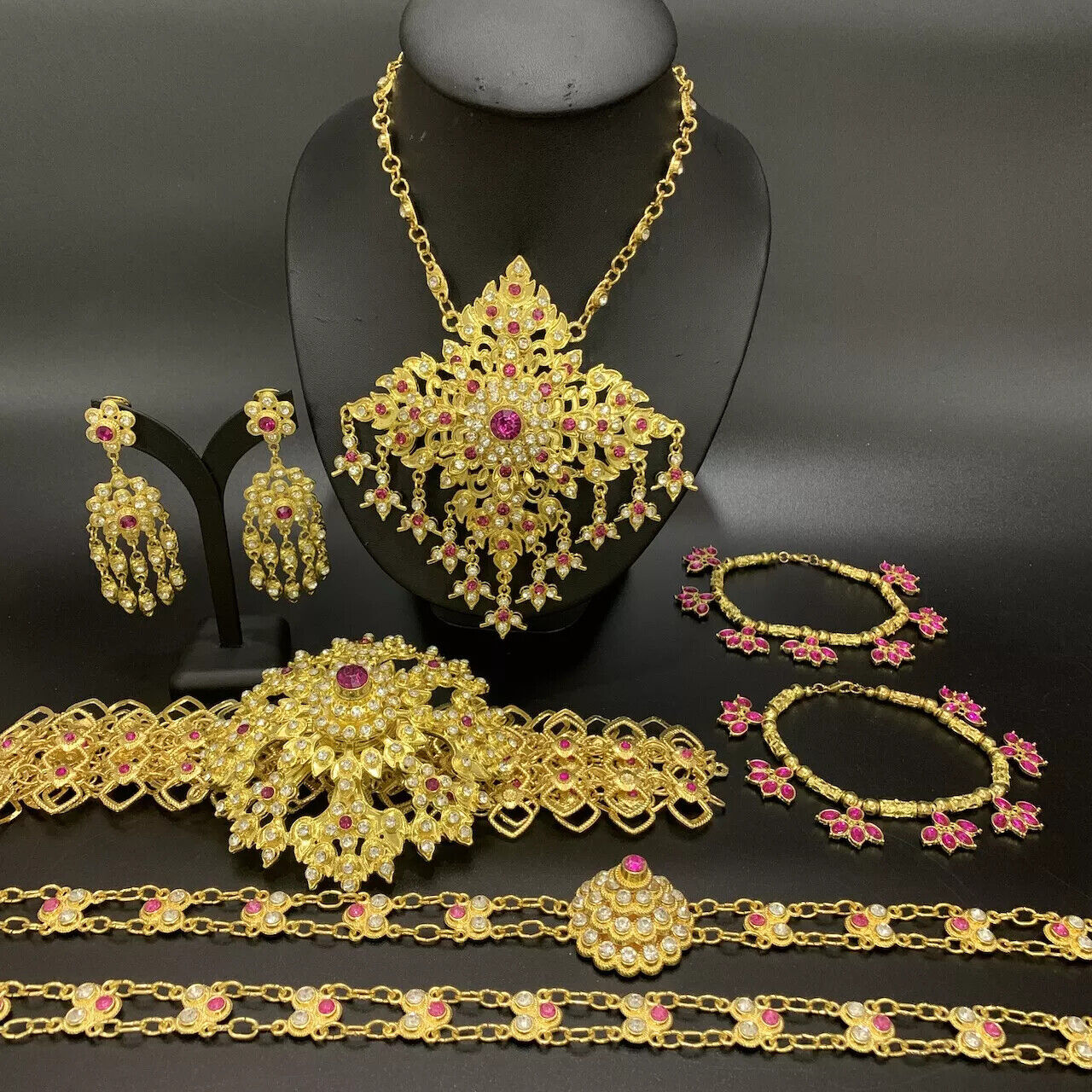 Traditional Set of Thai Accessories Jewelry Occasional Wedding Stage Show Parade