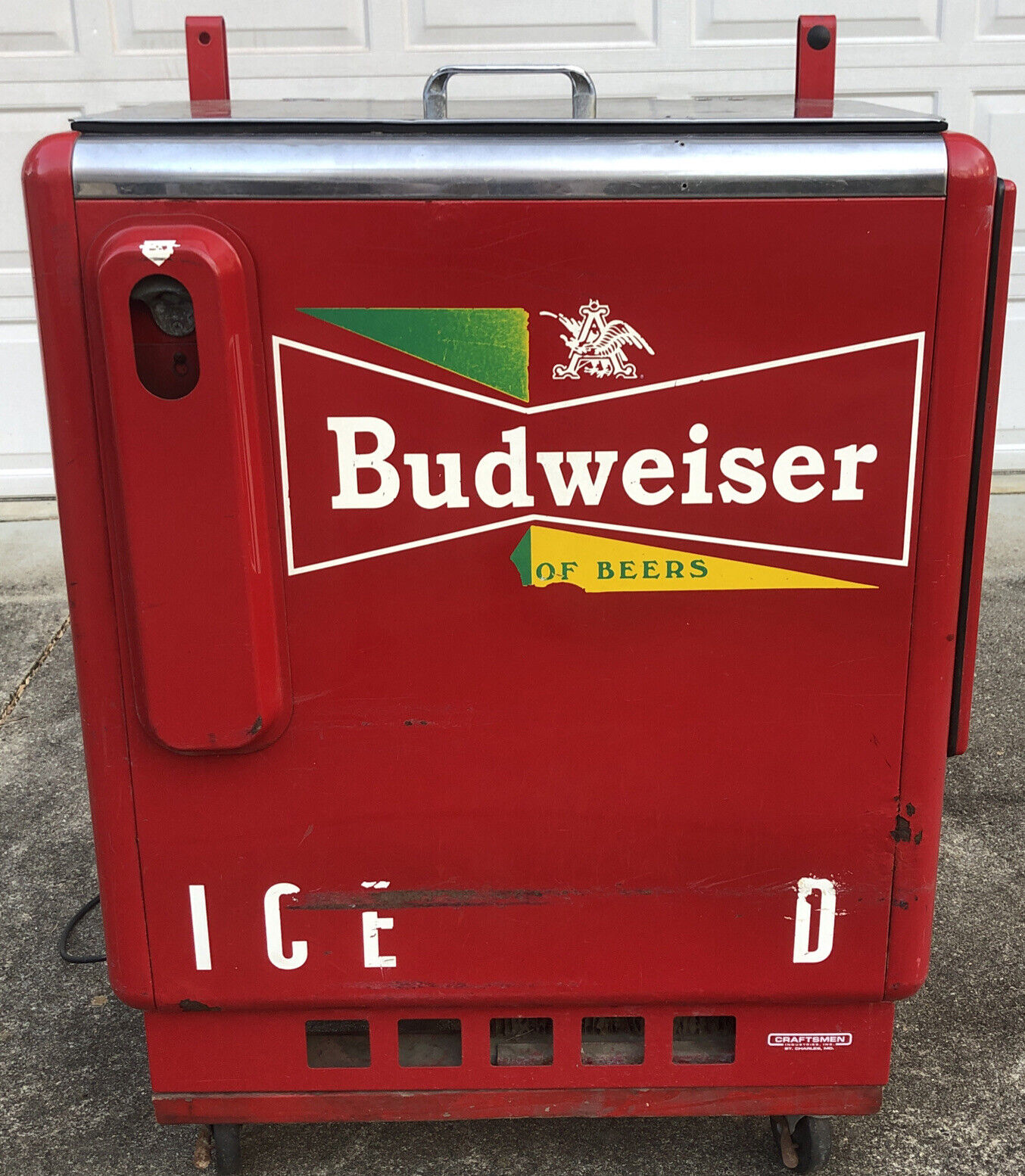 Vtg Budweiser King of Beers Cavalier Vending Machine Electric Beer Cooler