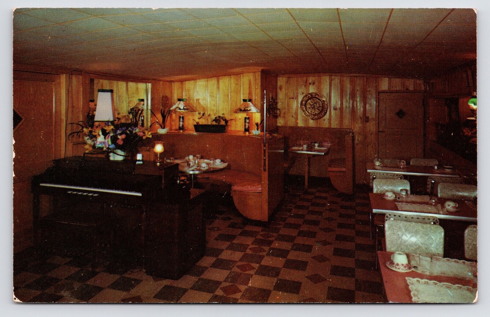 c1950s~Dunn North Carolina NC~Johnson\'s Restaurant~Interior~US 301~VTG Postcard
