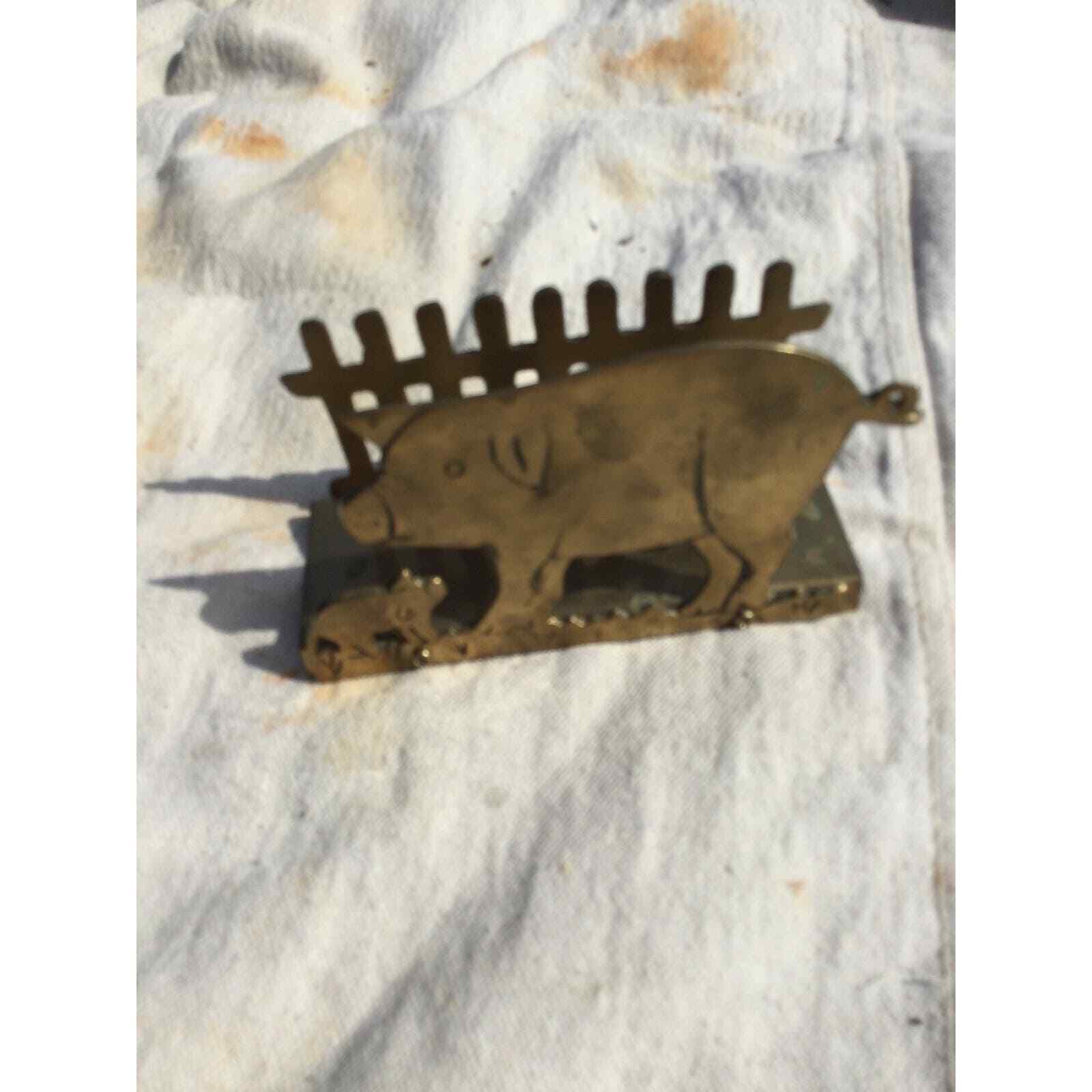 Vintage brass pig napkin holder picket fence gold farm farmhouse country