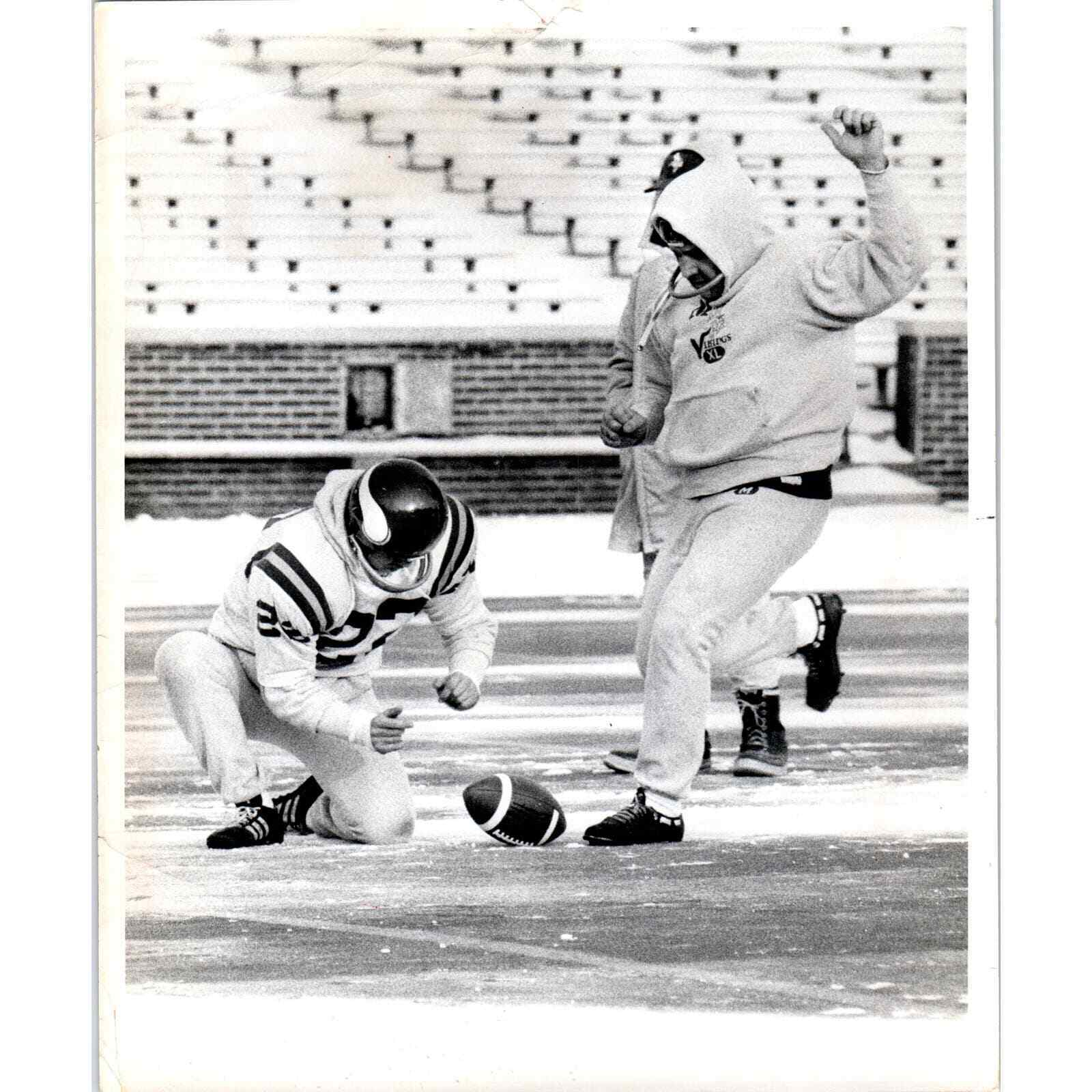 1970 Press Photo Football Minnesota Vikings Paul Krause Fred Cox 8x10\