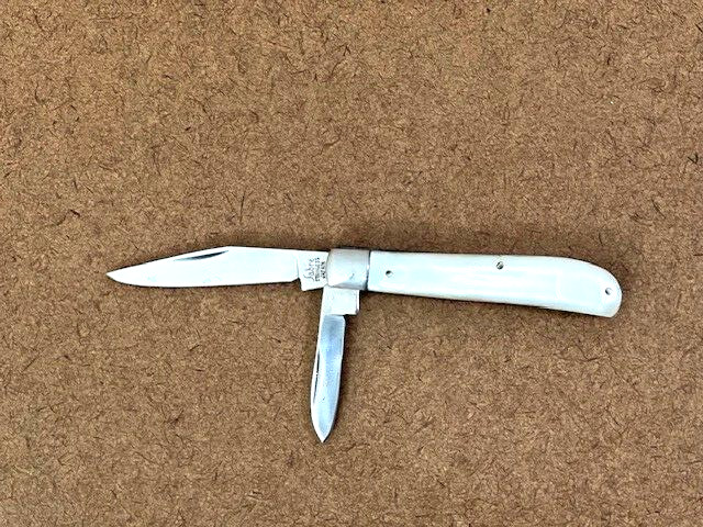 Vintage - SABRE  2 Blade Folding  2 3/4” Mother of Pearl JAPAN - Great condition