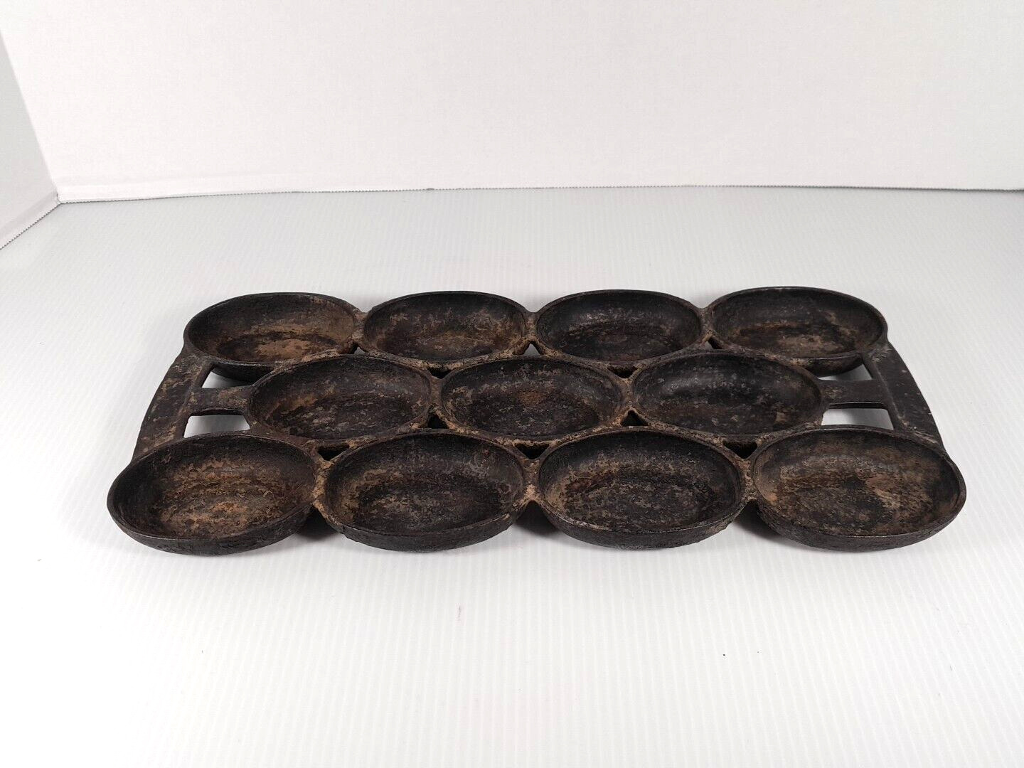 Antique Vintage Cast Iron 11 Muffin Pan Marked #8 13 1/4\