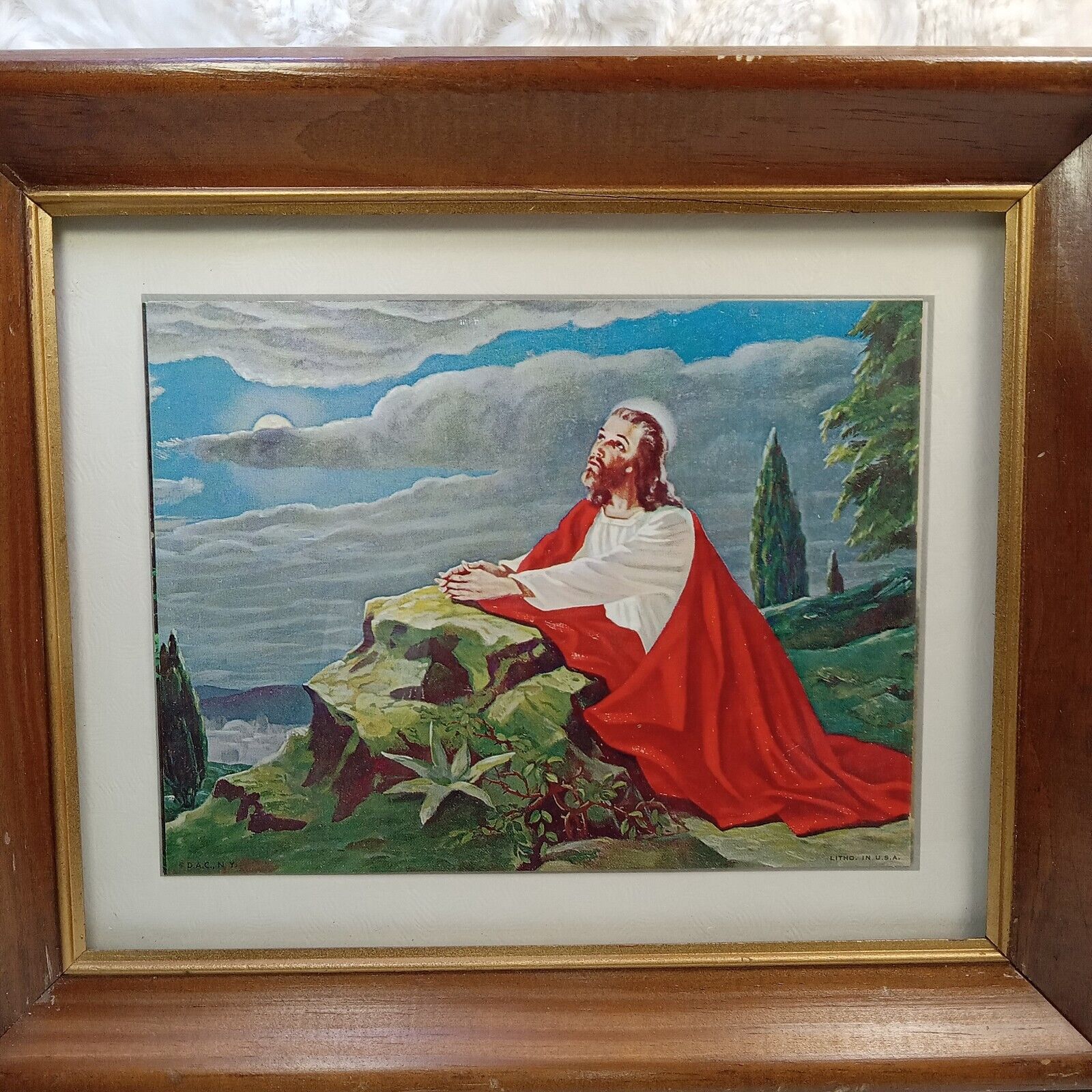 Vintage Litho Framed Picture Jesus Praying On Mountain In Red & White Robe USA