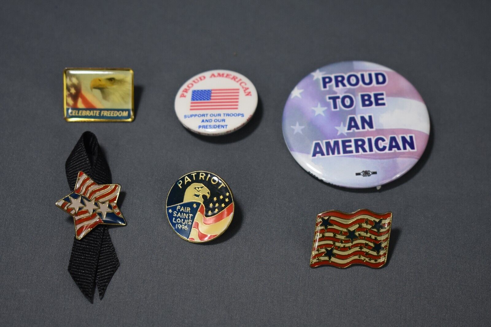 Lot of Six US Flag/American/Patriotic Themed pins