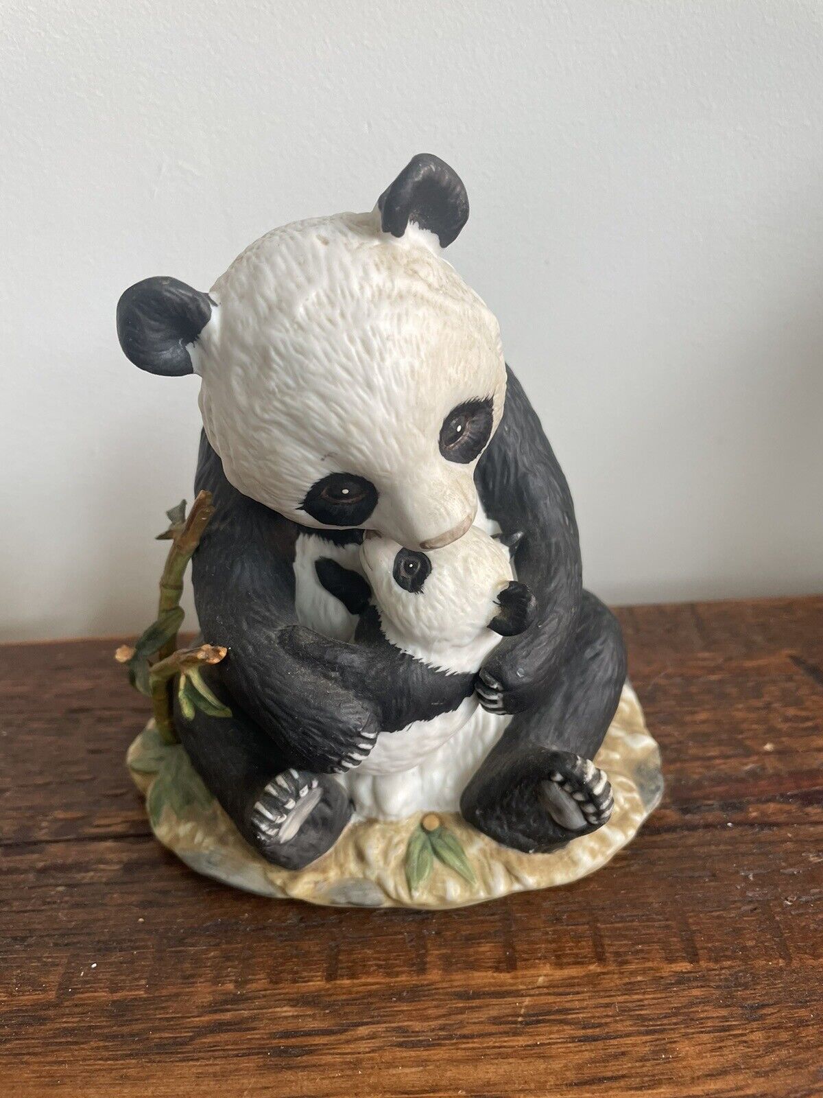 Panda Bear & Baby Figurine: Homco  Masterpiece Porcelain - Vintage 1988