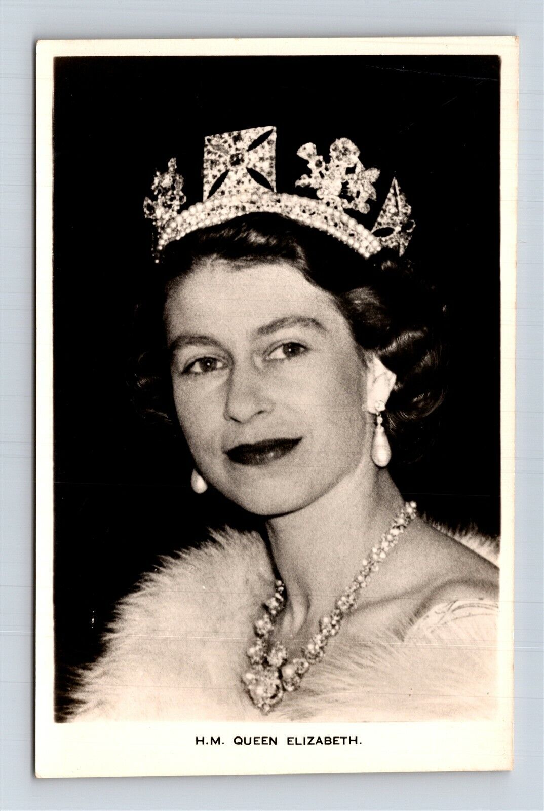 Postcard Royalty Queen Elizabeth II Close Up Portrait RPPC Real Photo G34