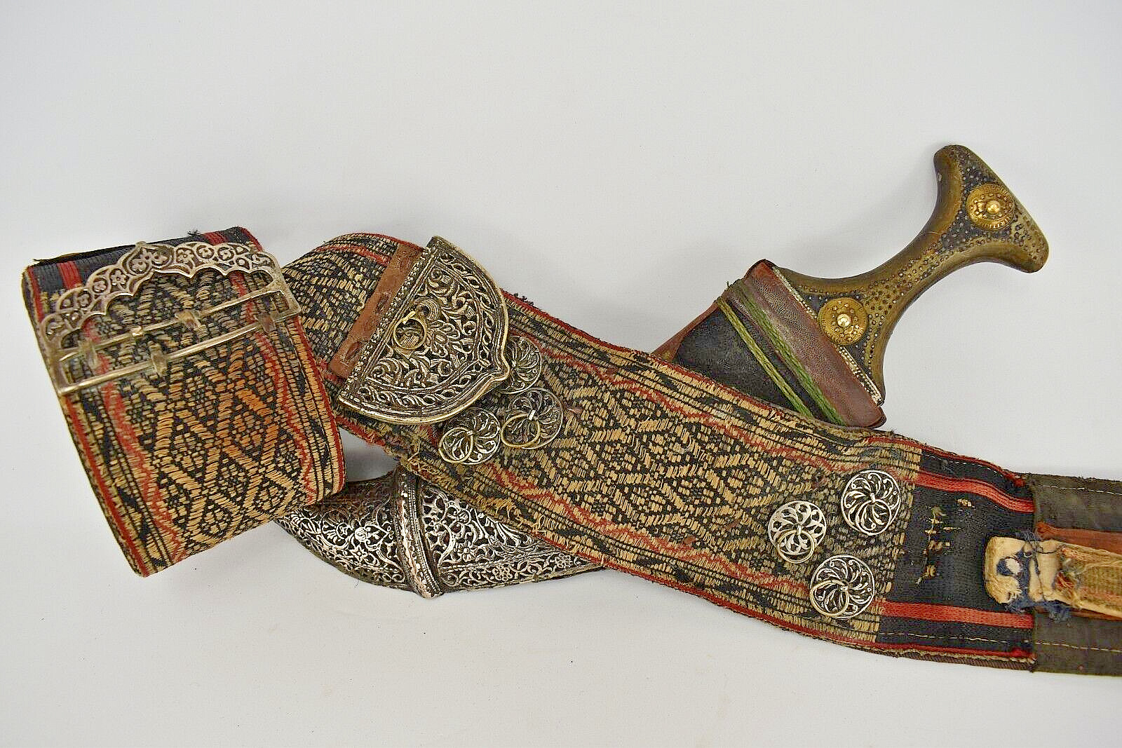 Antique Yemeni Silver Khanjar Dagger Jambiya Family Mansouri