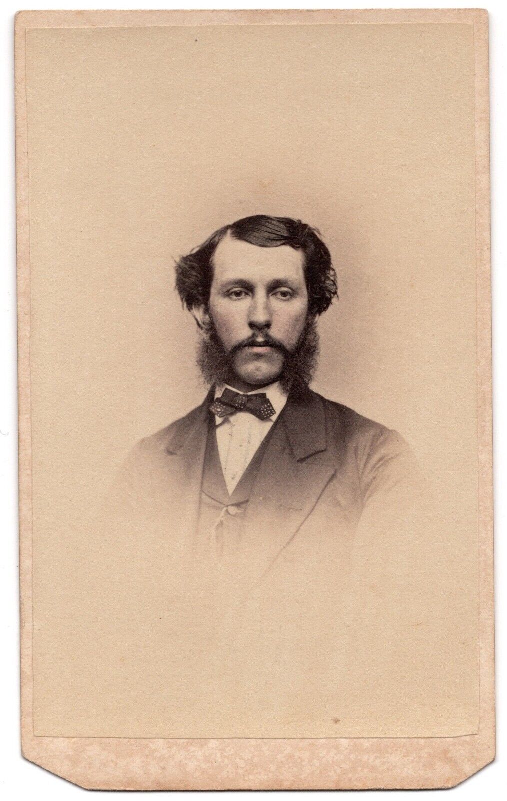 ANTIQUE CDV C. 1860s T.A. CROSBIE HANDSOME BEARDED MAN IN SUIT PHILADELPHIA PA.