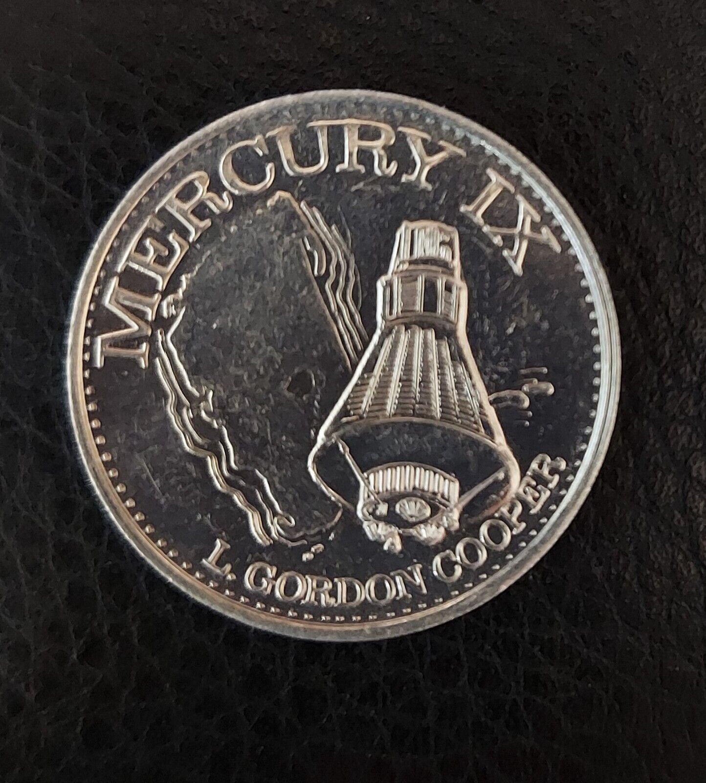MERCURY IX Mission NASA Vintage Space Program Medallion Medal Challenge Coin