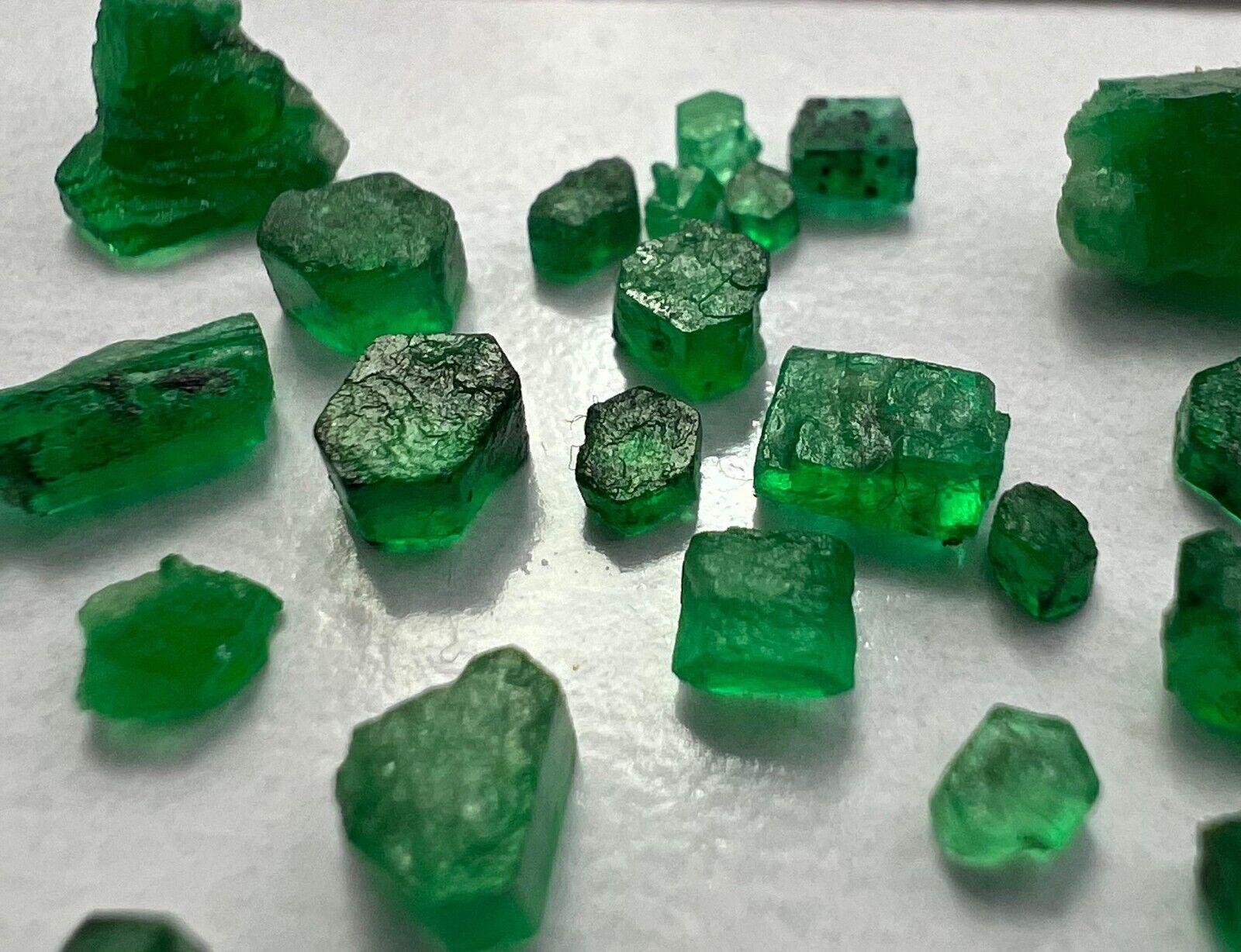 10+ CT. High quality Swat Emerald crystals lot @pakistan.