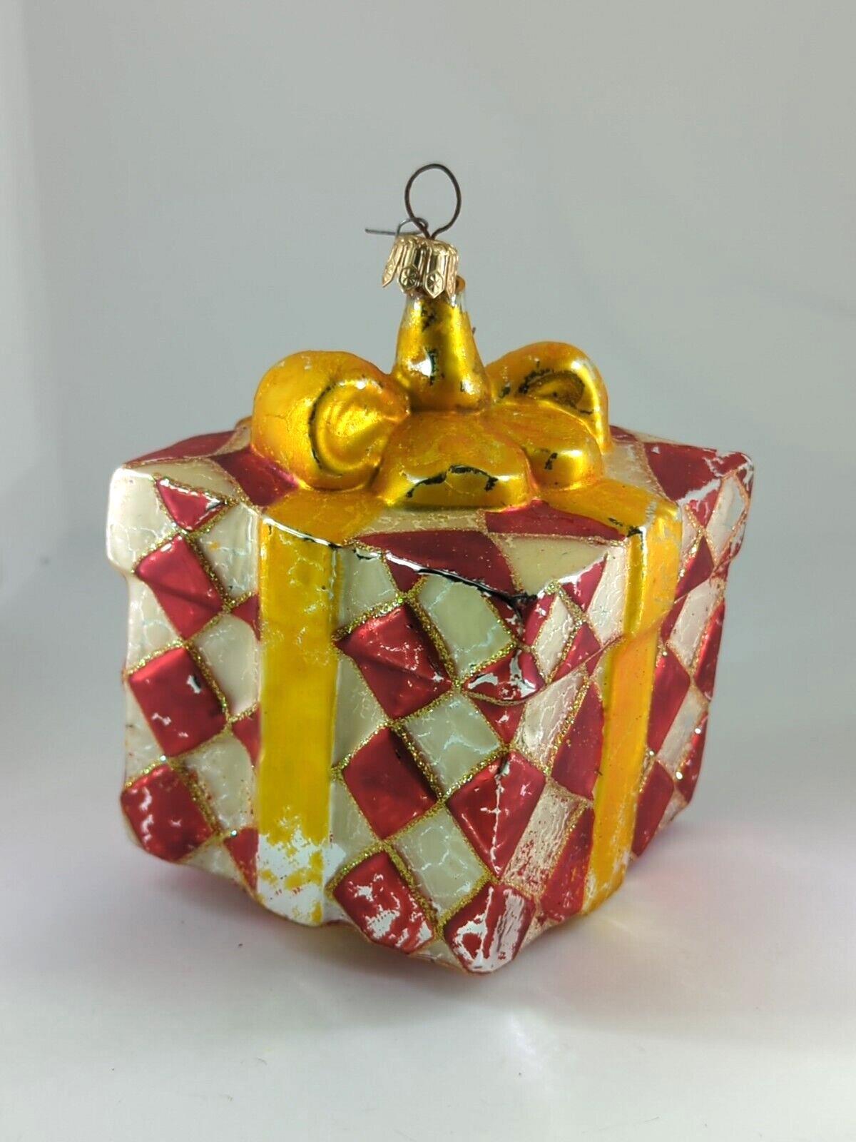 Vintage Red White Diamond Argyle Gift Present Christmas Ornament Shiny