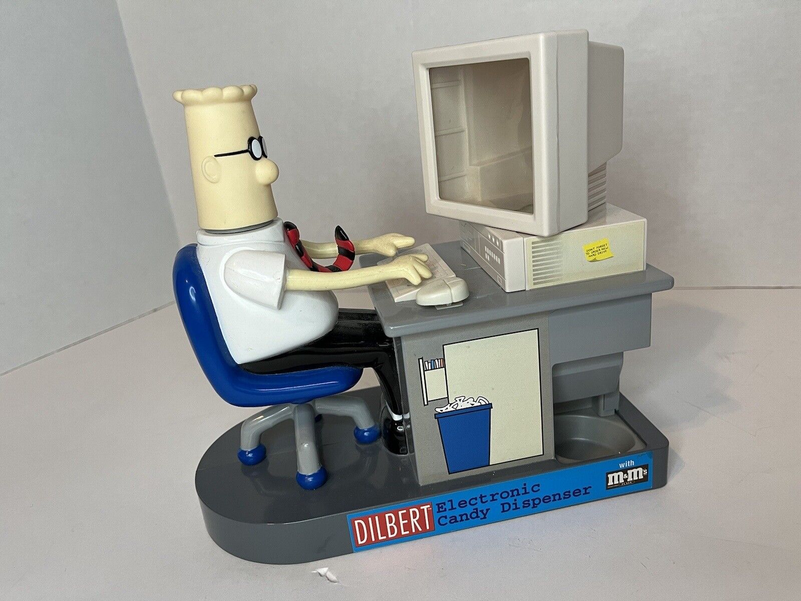 Vintage Dilbert Electronic 1998 M&M Candy Dispenser