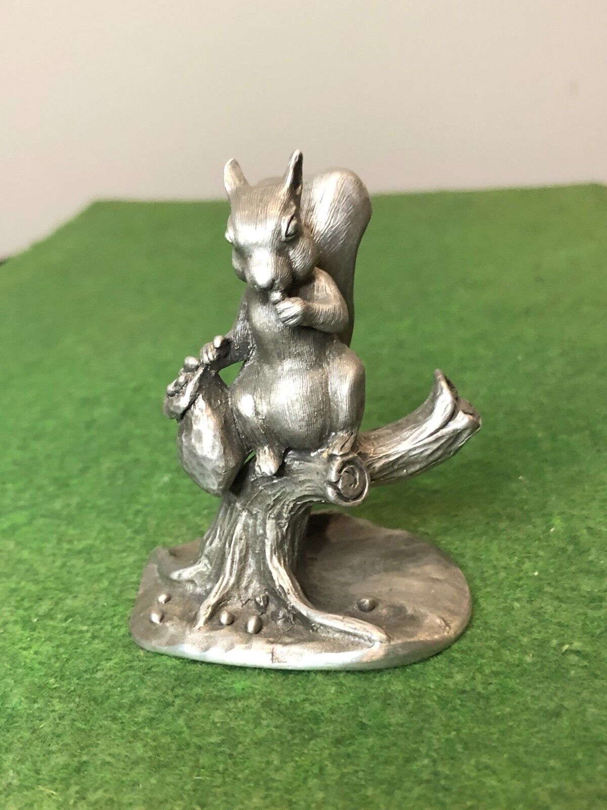Vtg. Beatrix Potter Collection Pewter Squirrel Nutkin Figurine FW & Co.