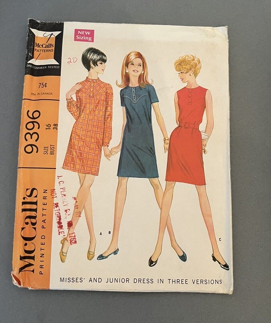 Vintage 1968 McCalls Sewing Pattern 9396 Misses / Junior Dress - Uncut