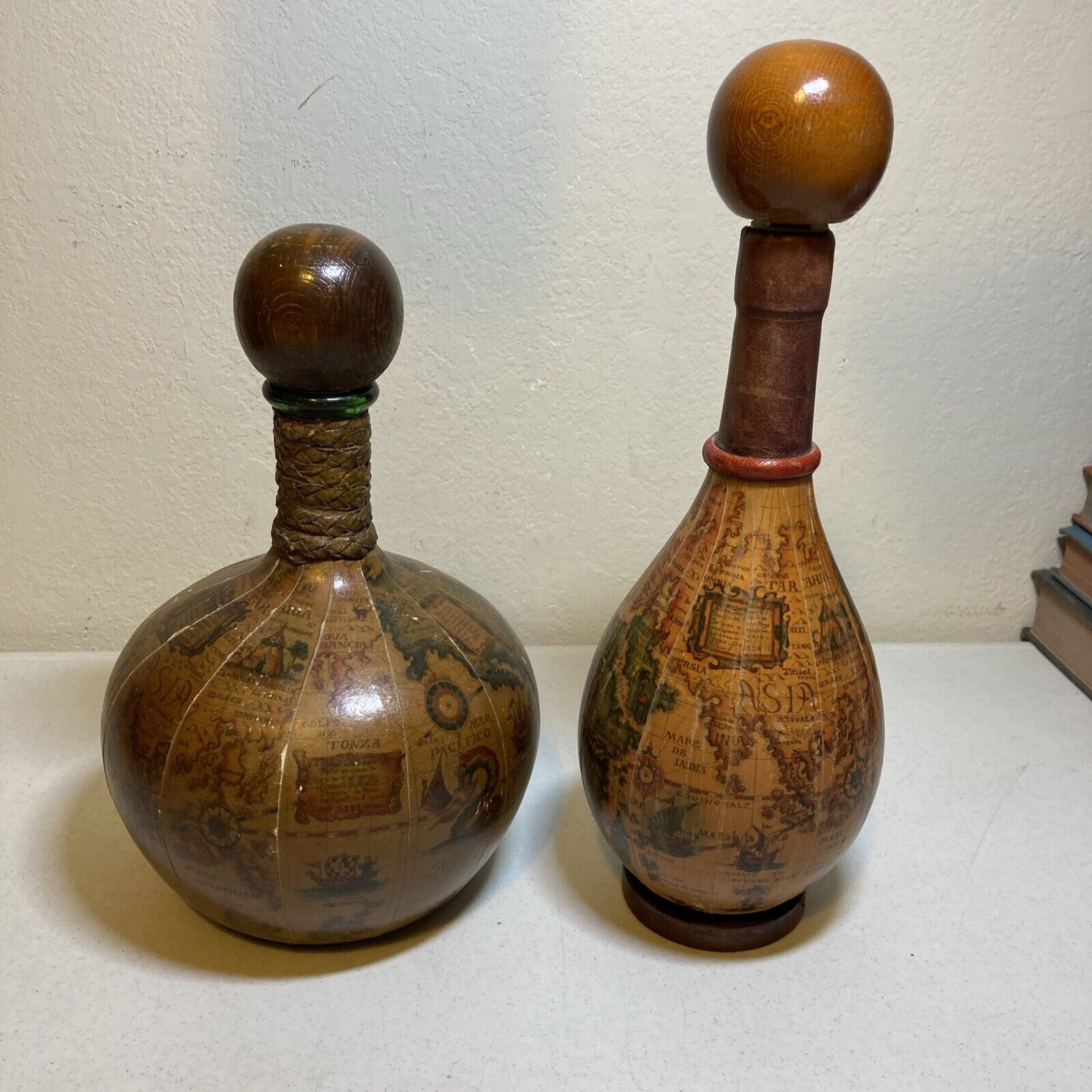 2 Vintage Old World Maps On Bottles Leather Decanters . B12