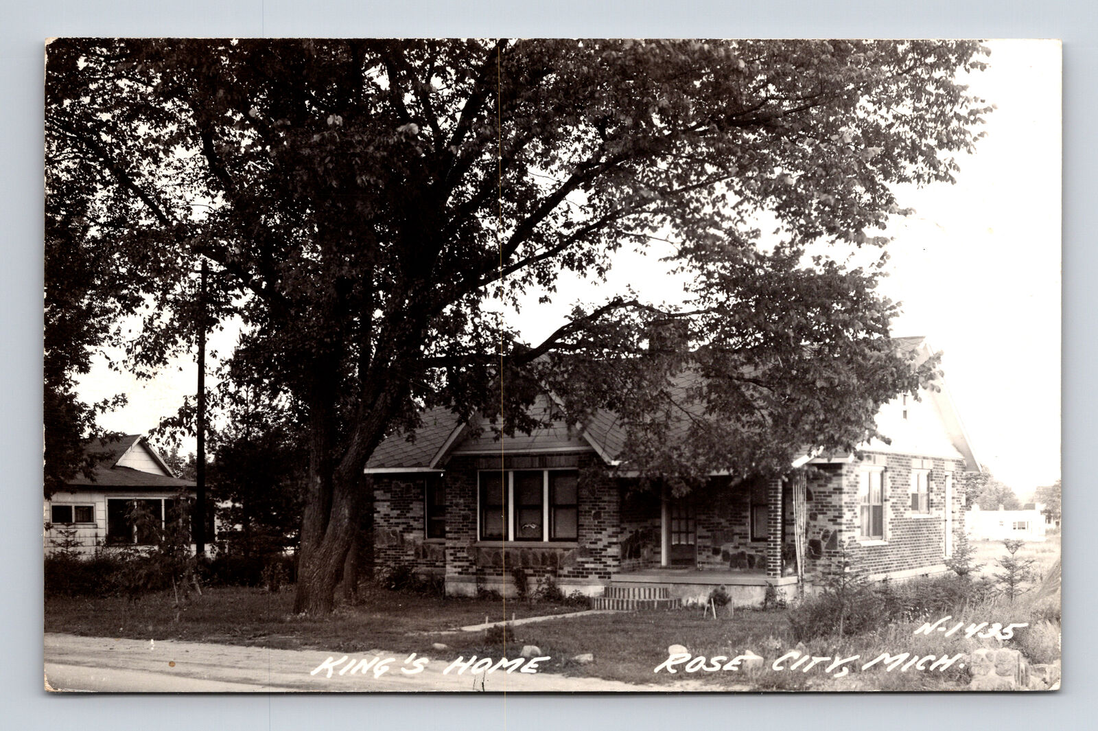 1949 RPPC King's Home Brick House Rose City MI Postcard