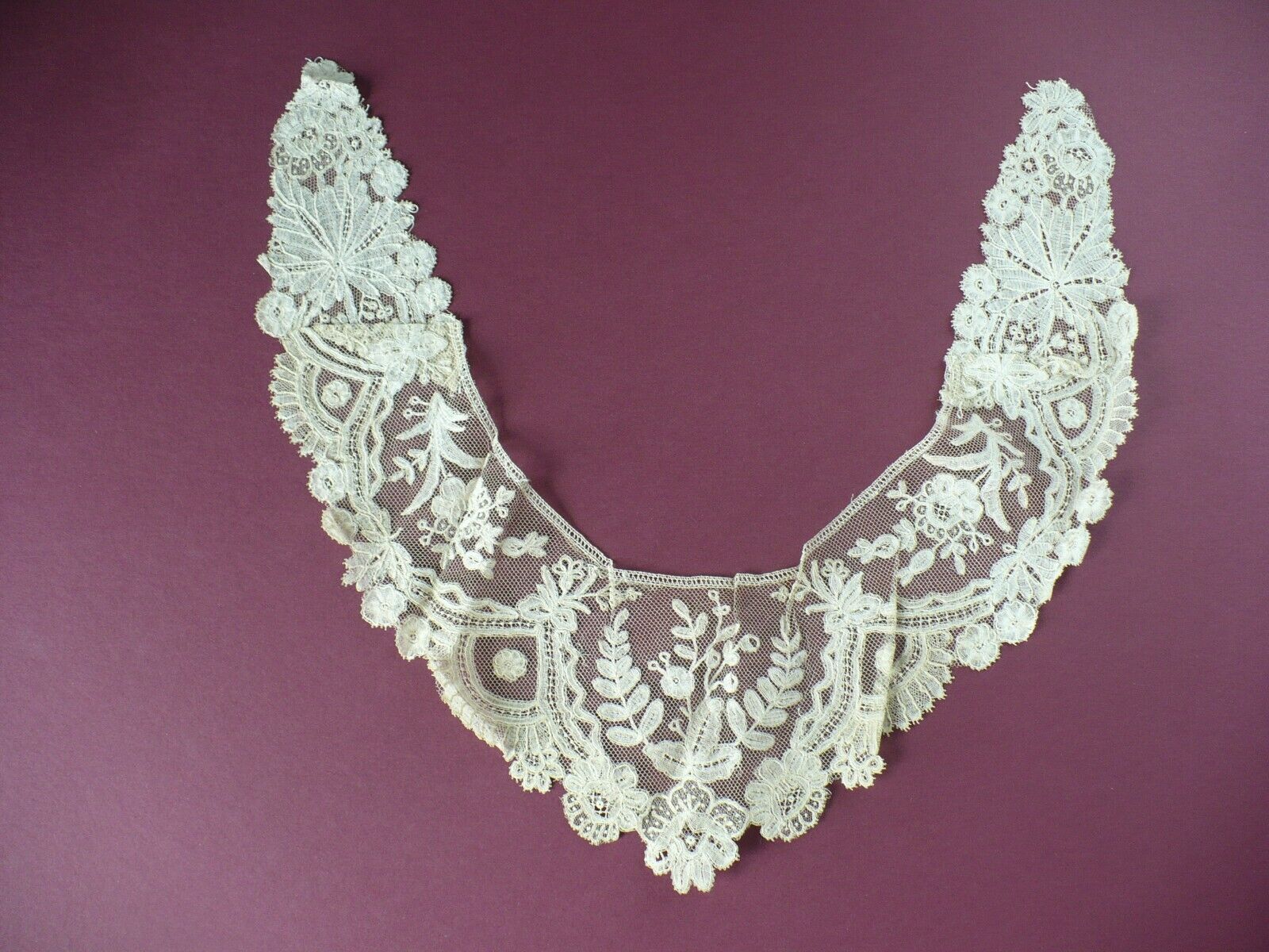 1800\'S EXCEPTIONAL VICTORIAN LACE COLLAR FINE FLORAL NEEDLEWORK EMBROIDERY