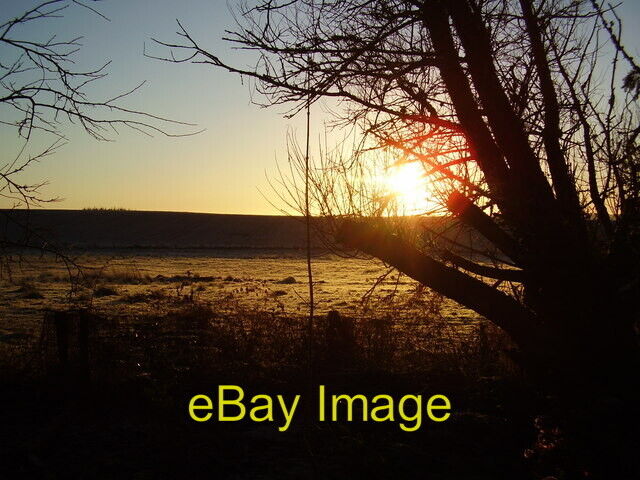 Photo 6x4 Christmas Dawn Broomhill The sun rises late in midwinter this f c2007