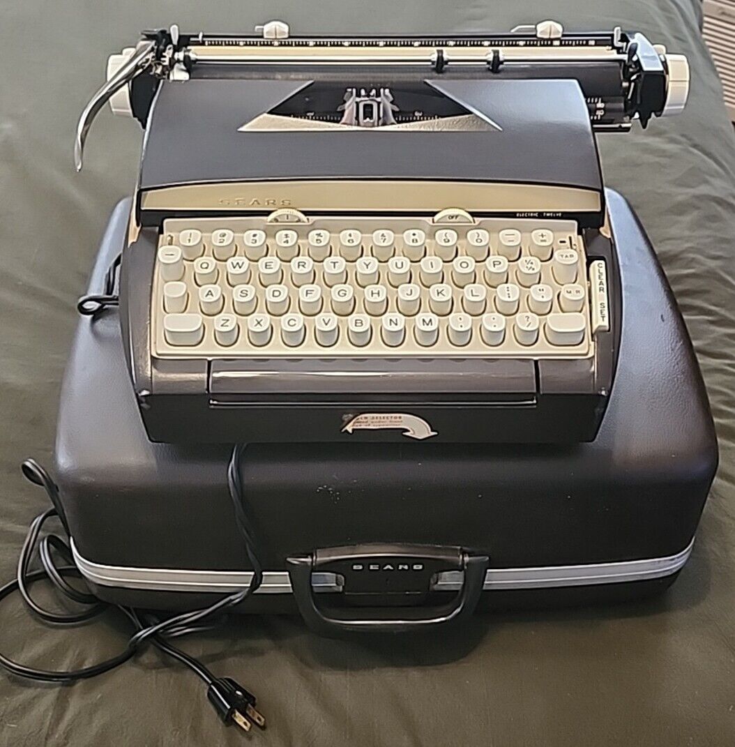 Vintage Sears Electric 12 Electronic Typewriter With Original Carrying Case