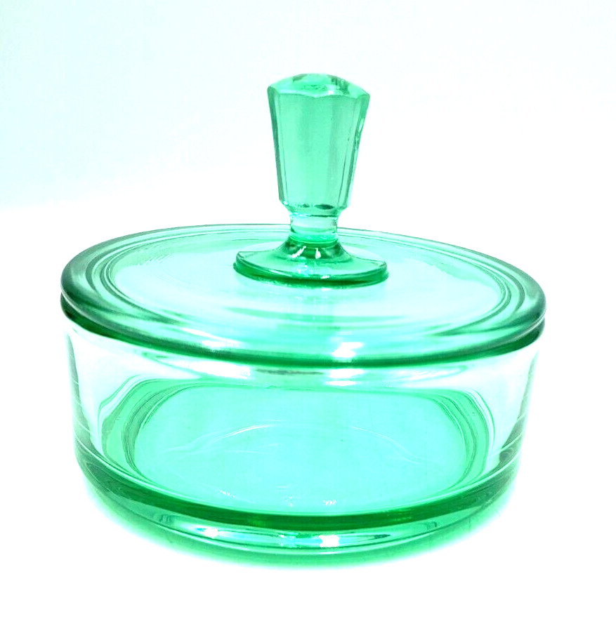 Antique 1920\'s New Martinsville Queen Anne #10 Green Powder Puff Box Art Glass