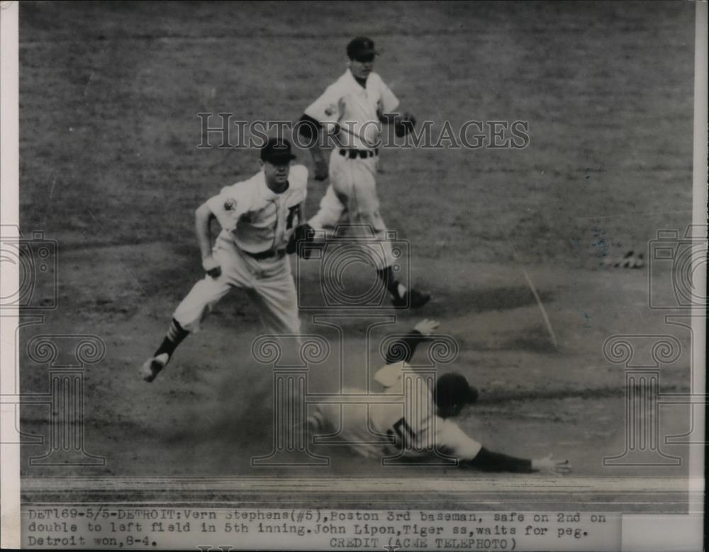1951 Press Photo Boston's Vern Stephens safe at 2nd vs Tigers John Lipon