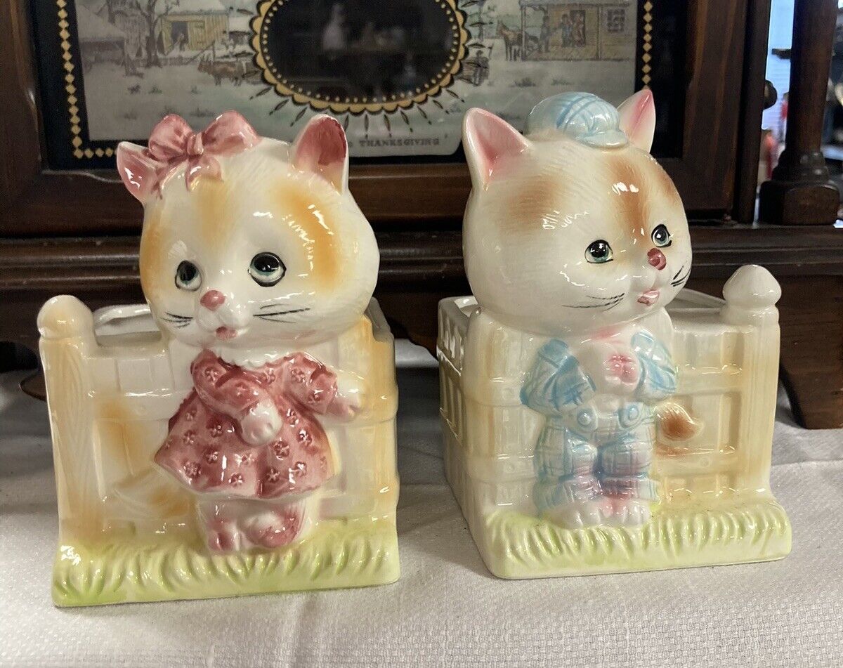 Cute Pair Of Vintage Anthropomorphic Kitschy Kitty Cat Planters Japan
