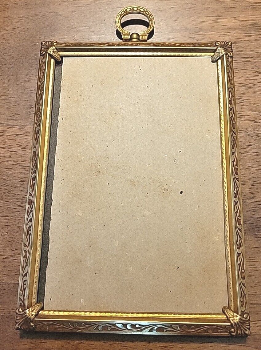 Vintage/Old Ornate Gold Metal Picture Frame Standing/Hanging 6.5x4.5\