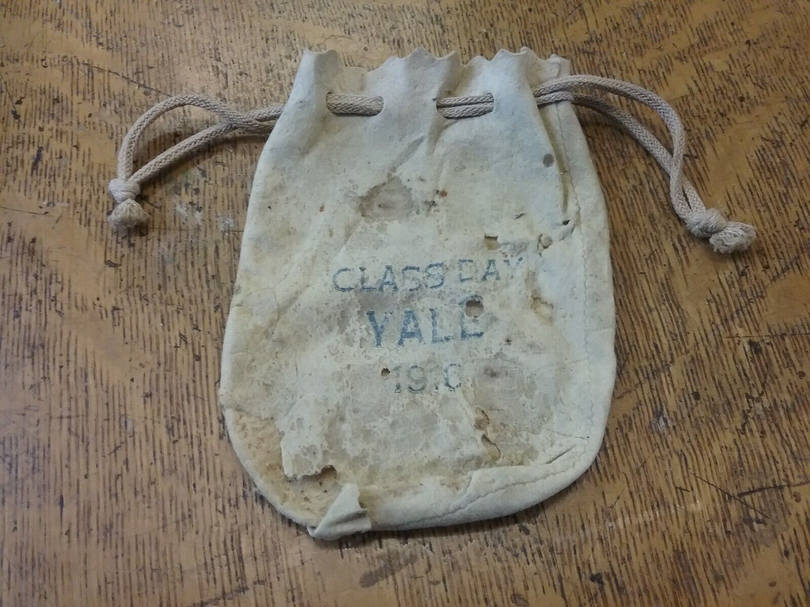 Vintage Antique 1916 Yale College Class Day Leather Tobacco Pouch HTF RARE