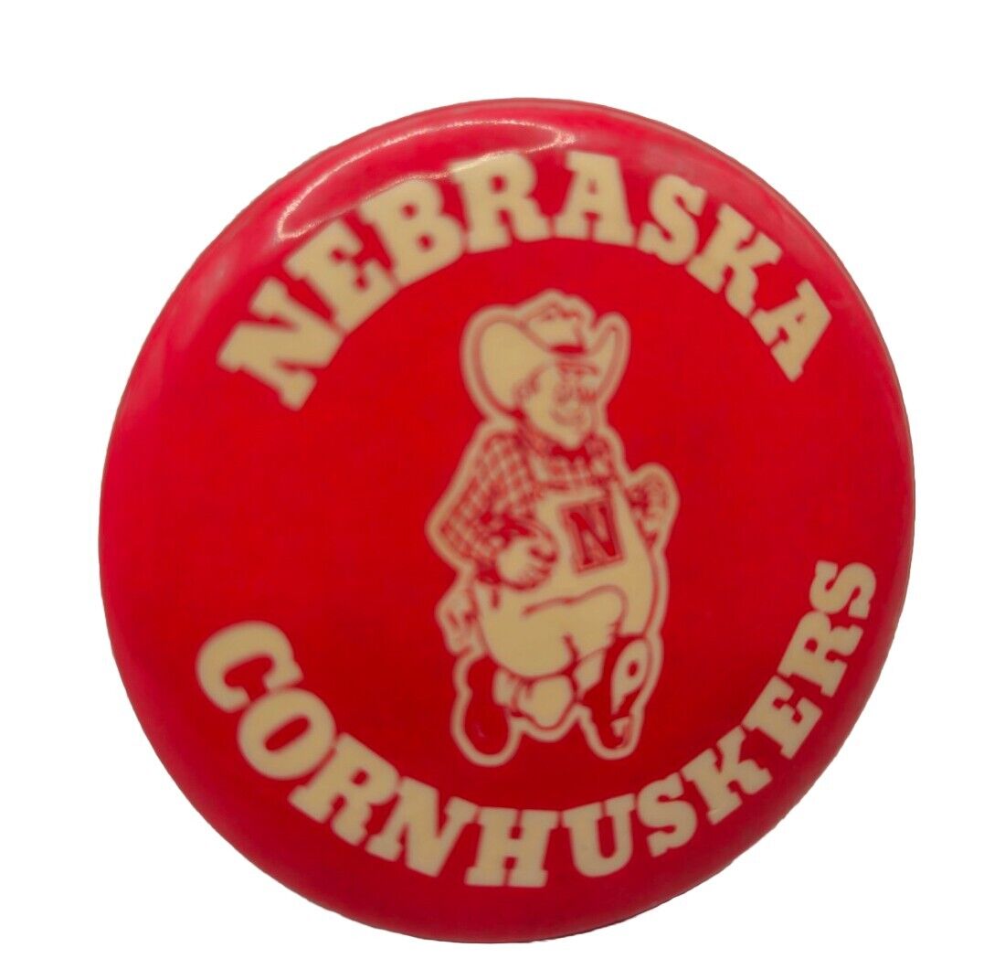 Vintage NEBRASKA CORNHUSKERS  2 1/2\